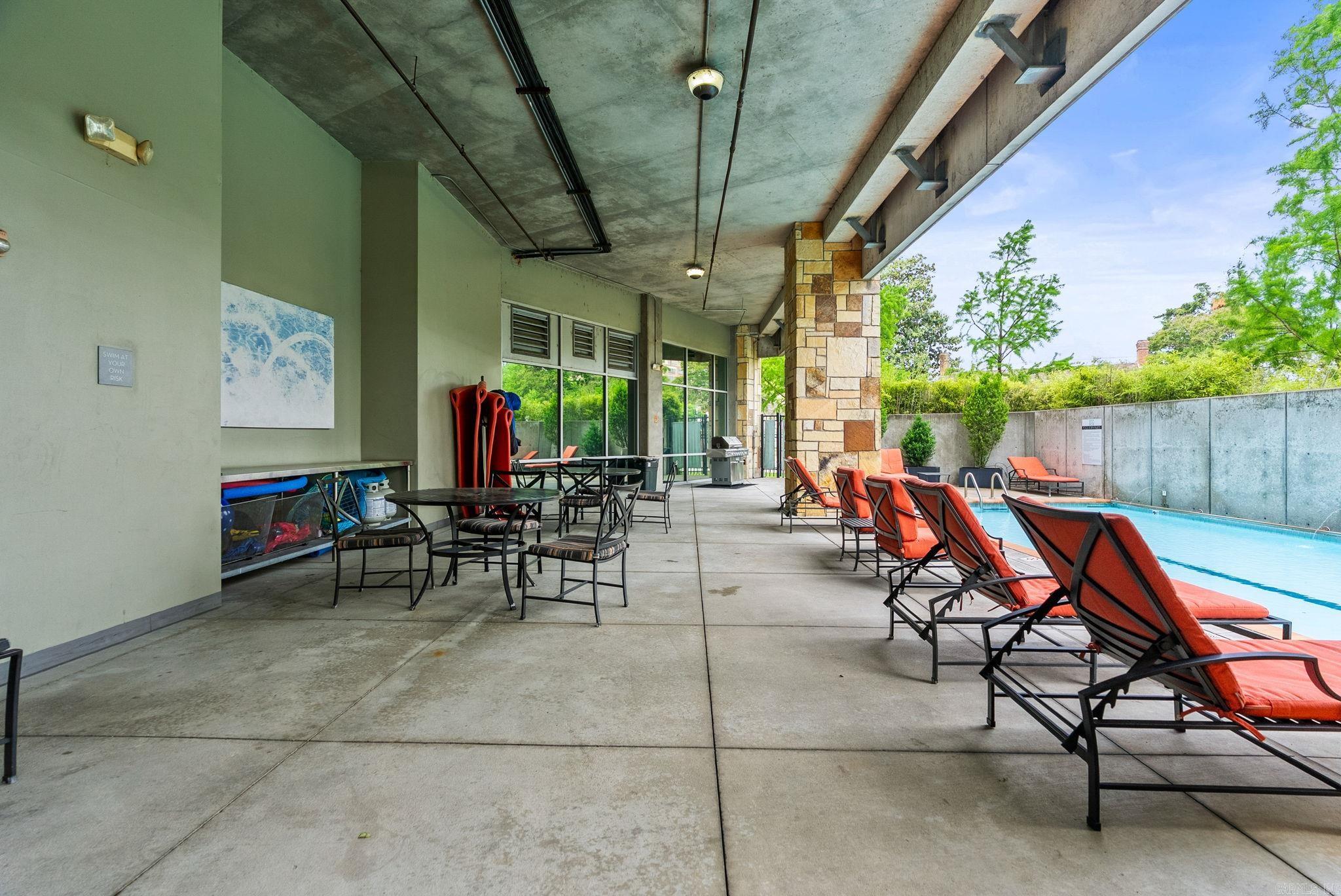 300 THIRD HPR - Residential