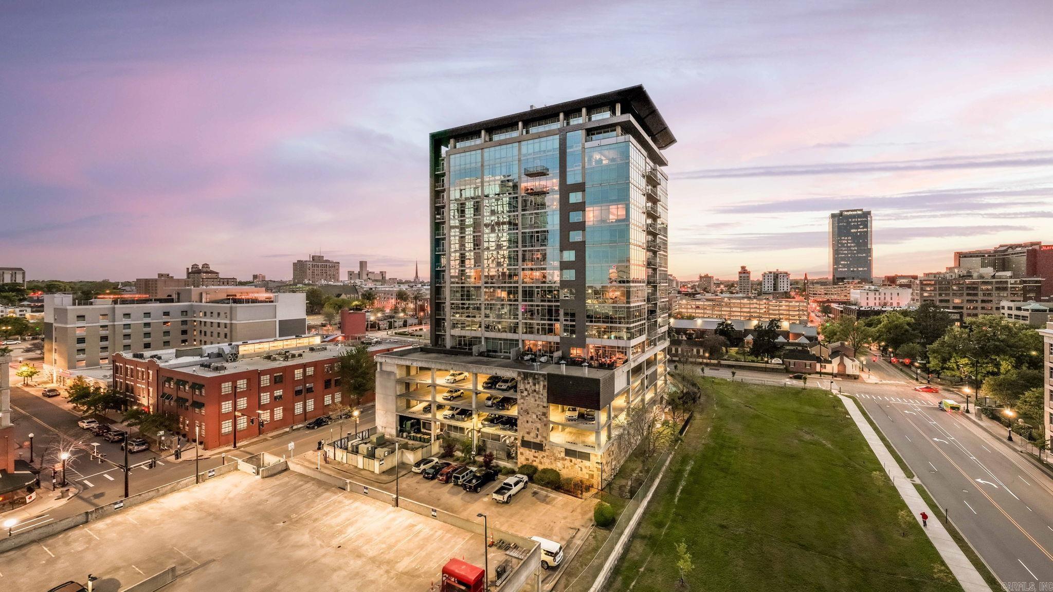 300 THIRD HPR - Residential