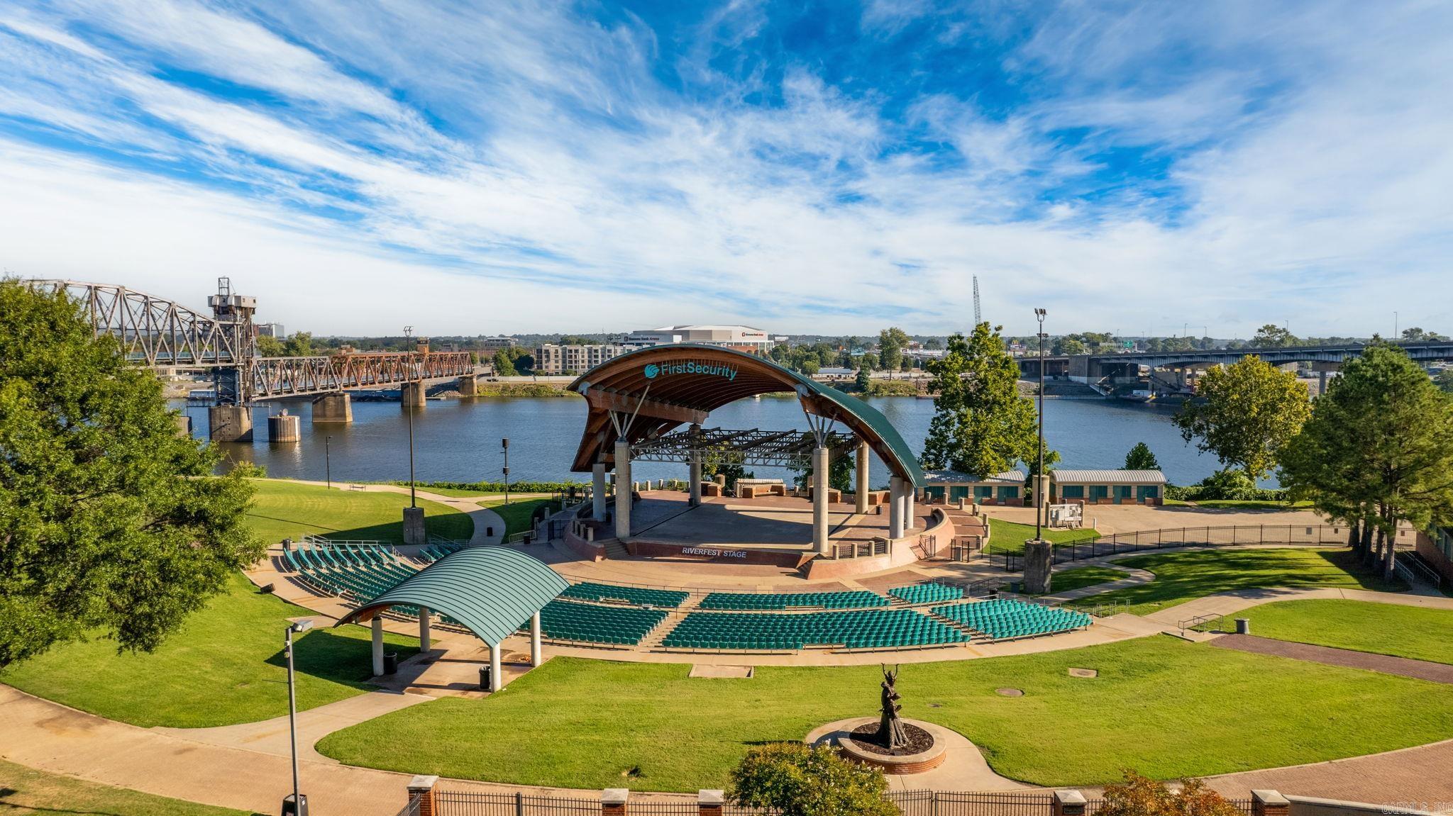 300 THIRD HPR - Residential