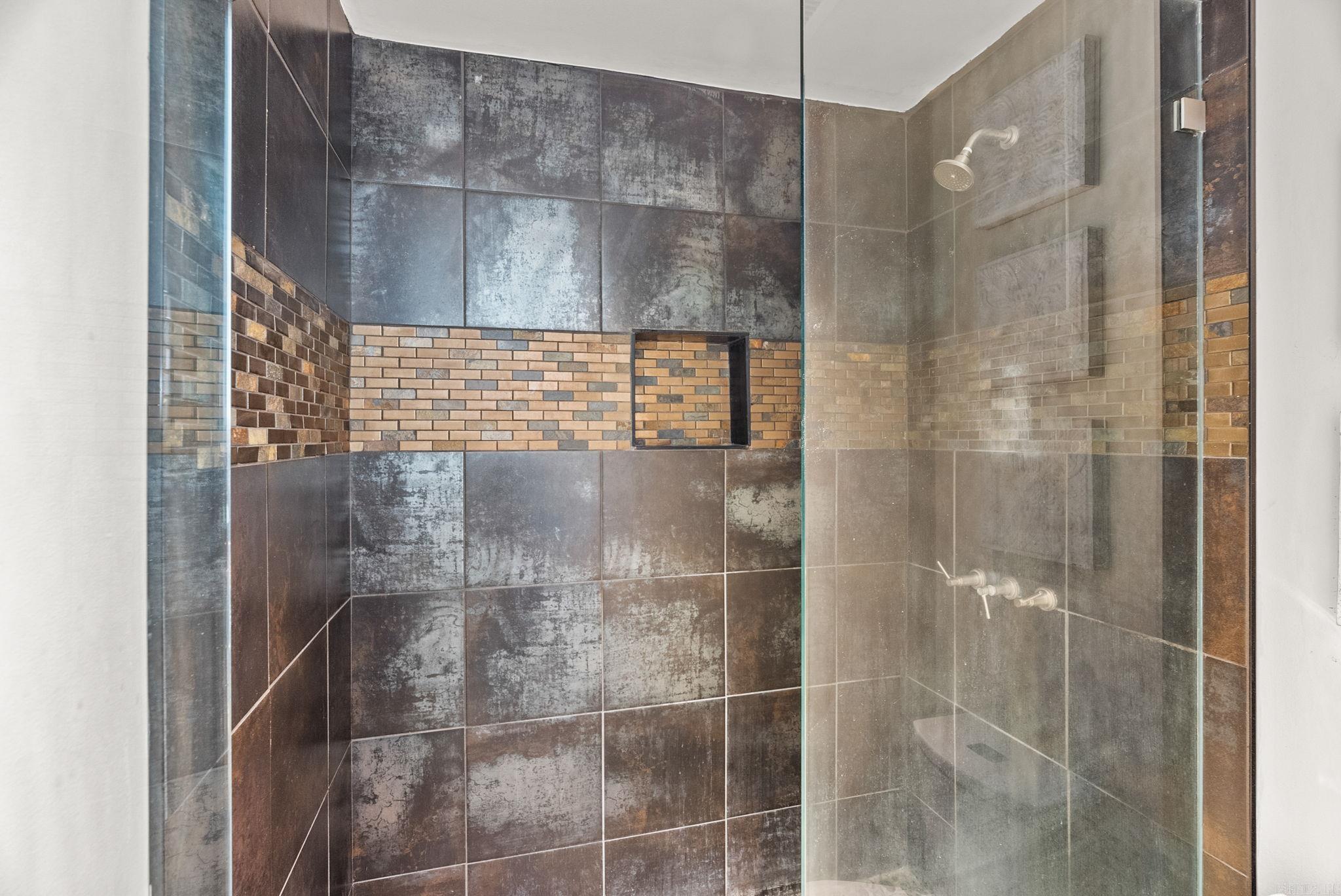 300 THIRD HPR - Residential