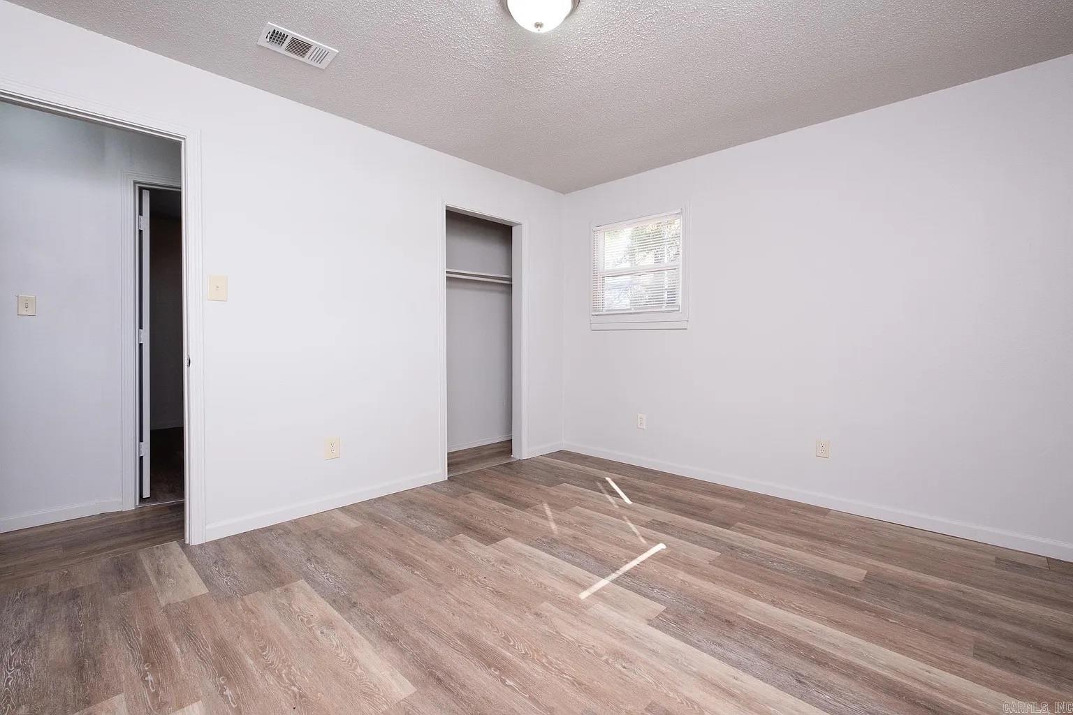 EASTWOOD HGTS - Residential