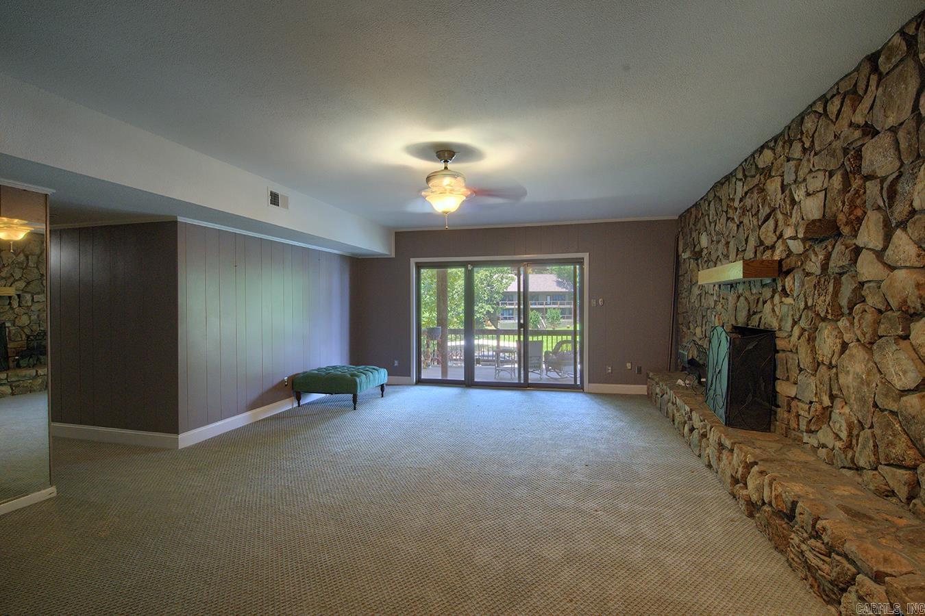 Quinns Lake Park - Residential