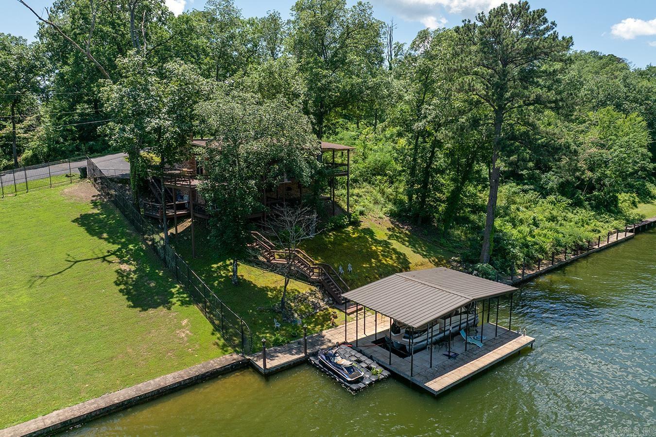 Quinns Lake Park - Residential