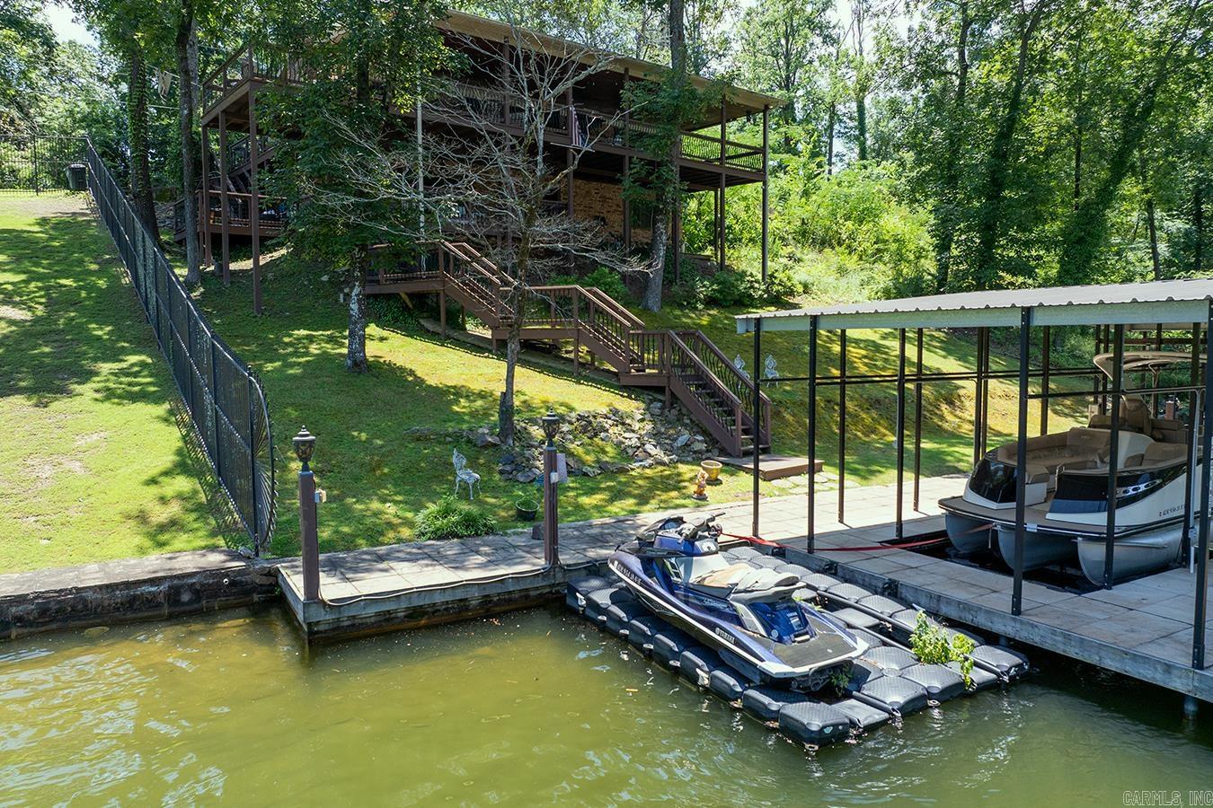 Quinns Lake Park - Residential