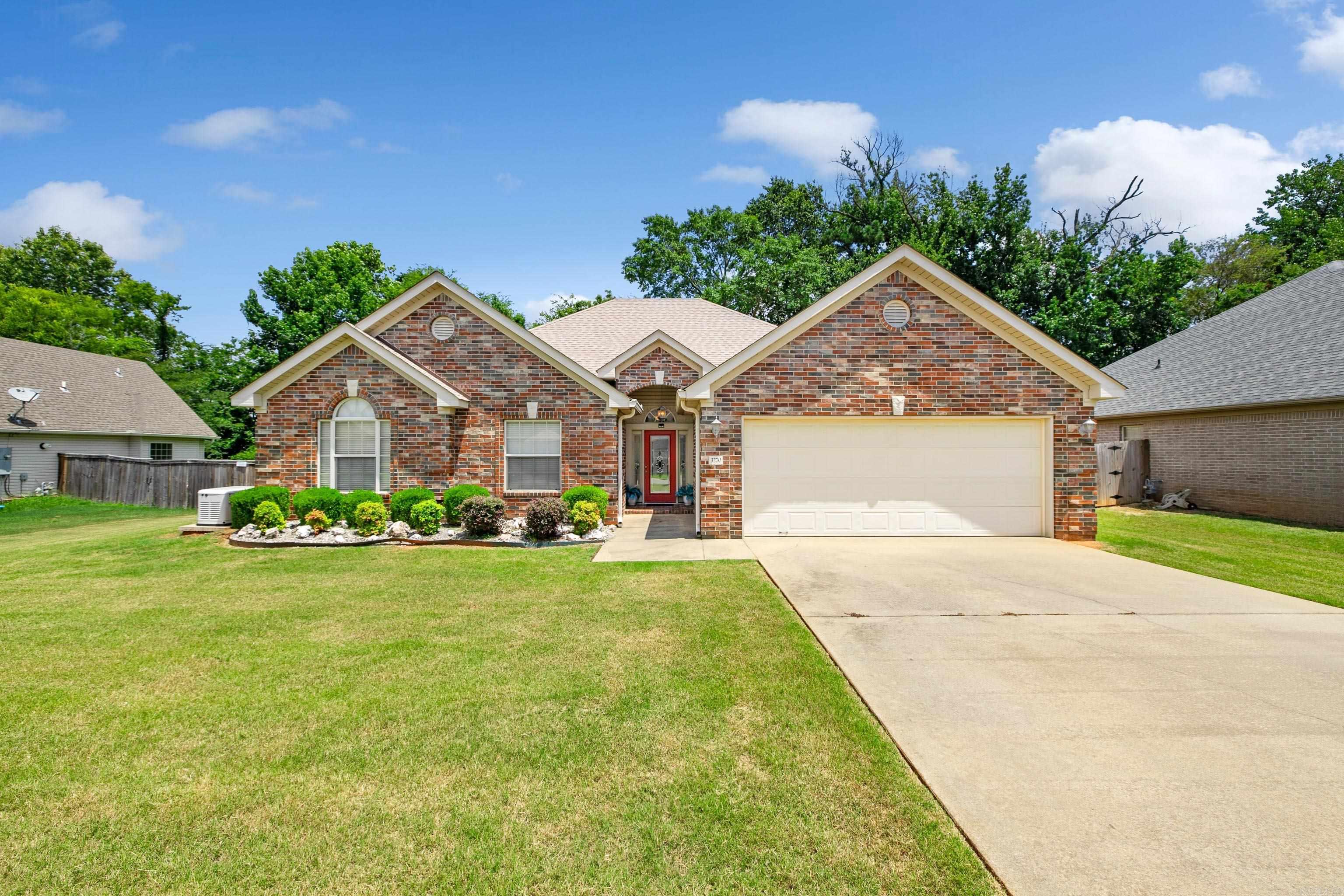 Beautifully maintained 4BR/2BA home in the highly sought-after Heritage Farms subdivision! This move-in ready home features an open floor plan, eat-in kitchen with breakfast bar, and a bright sunroom. Recent updates include a new roof (2020), new HVAC (2025), and a whole-home generator (2022). Located in a quiet, family-friendly community offering a pool, playground, and picnic area. Pride of ownership shows throughout ā donāt miss this opportunity in one of Bentonās most desirable neighborhoods!