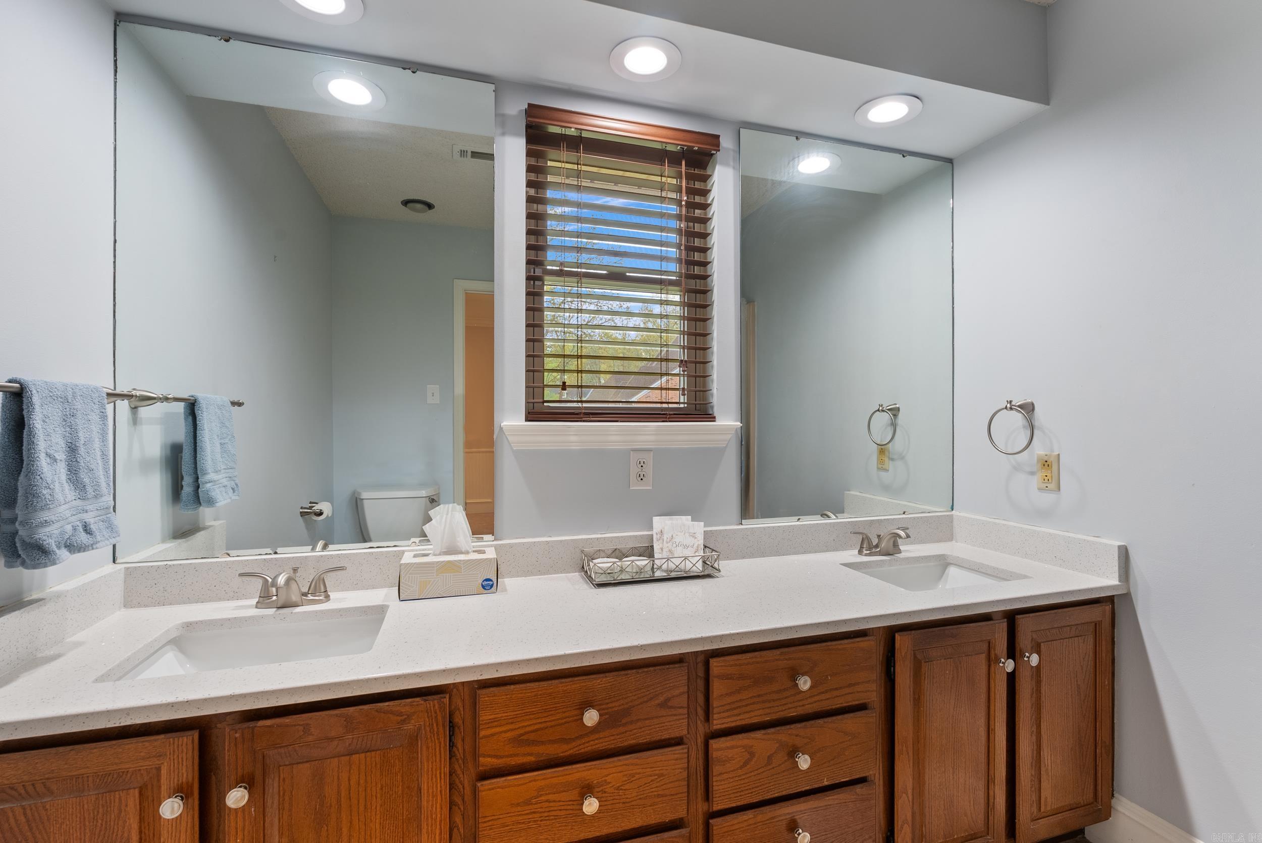 SHADY VALLEY - Residential