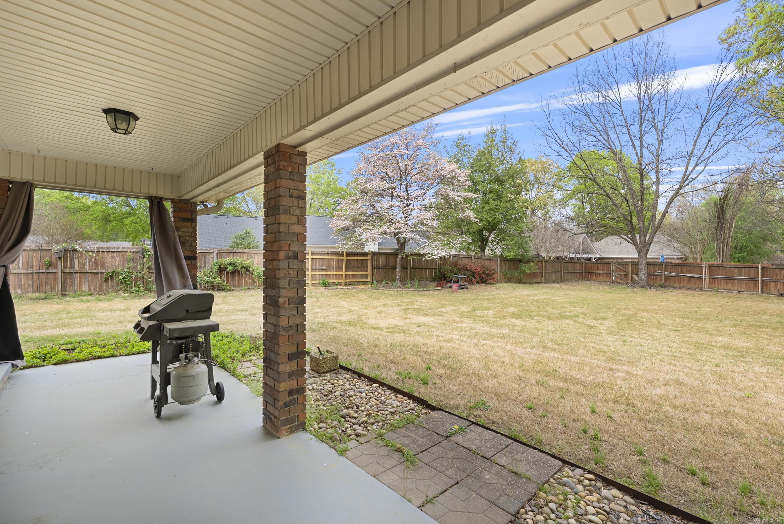 SHADY VALLEY - Residential