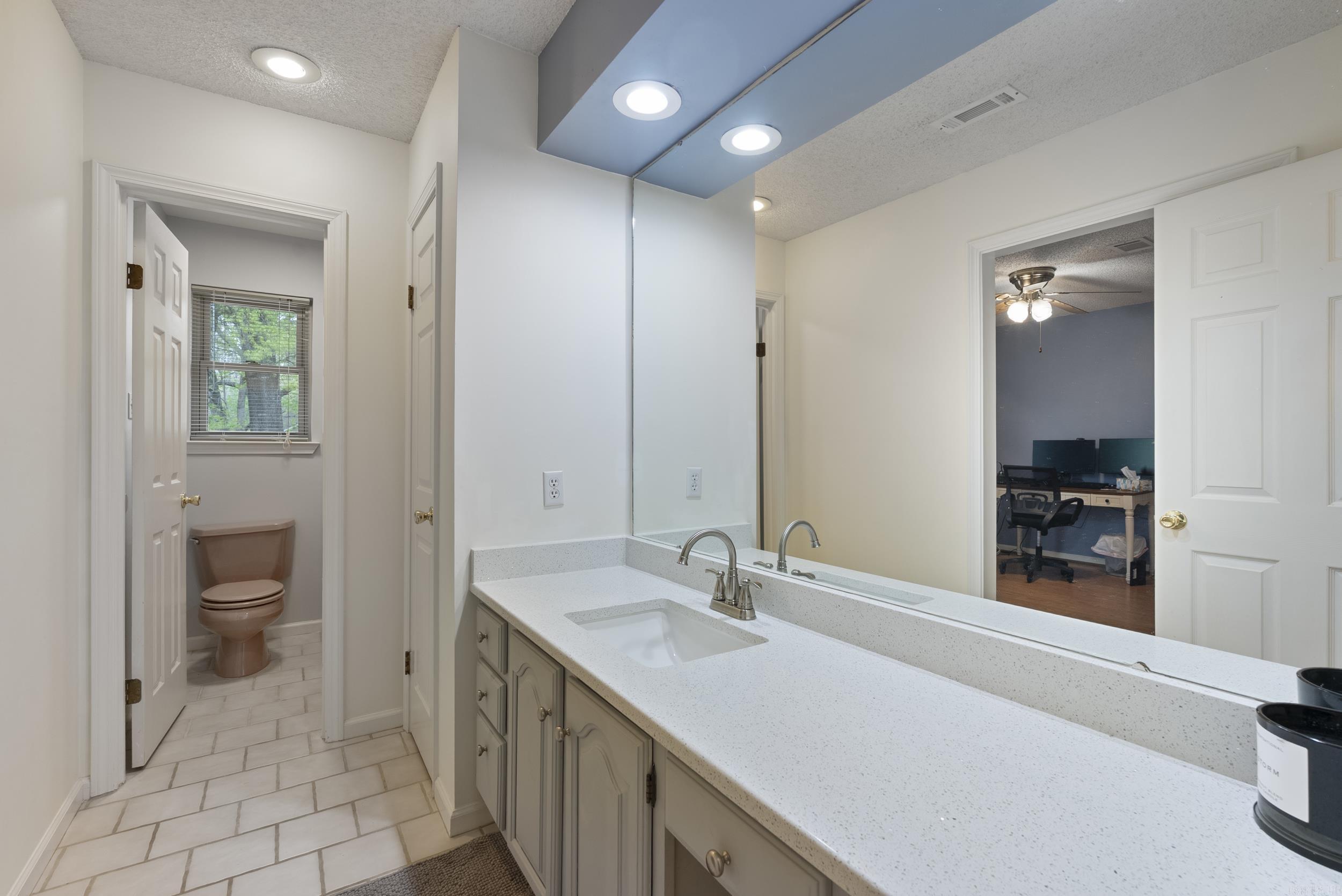 SHADY VALLEY - Residential