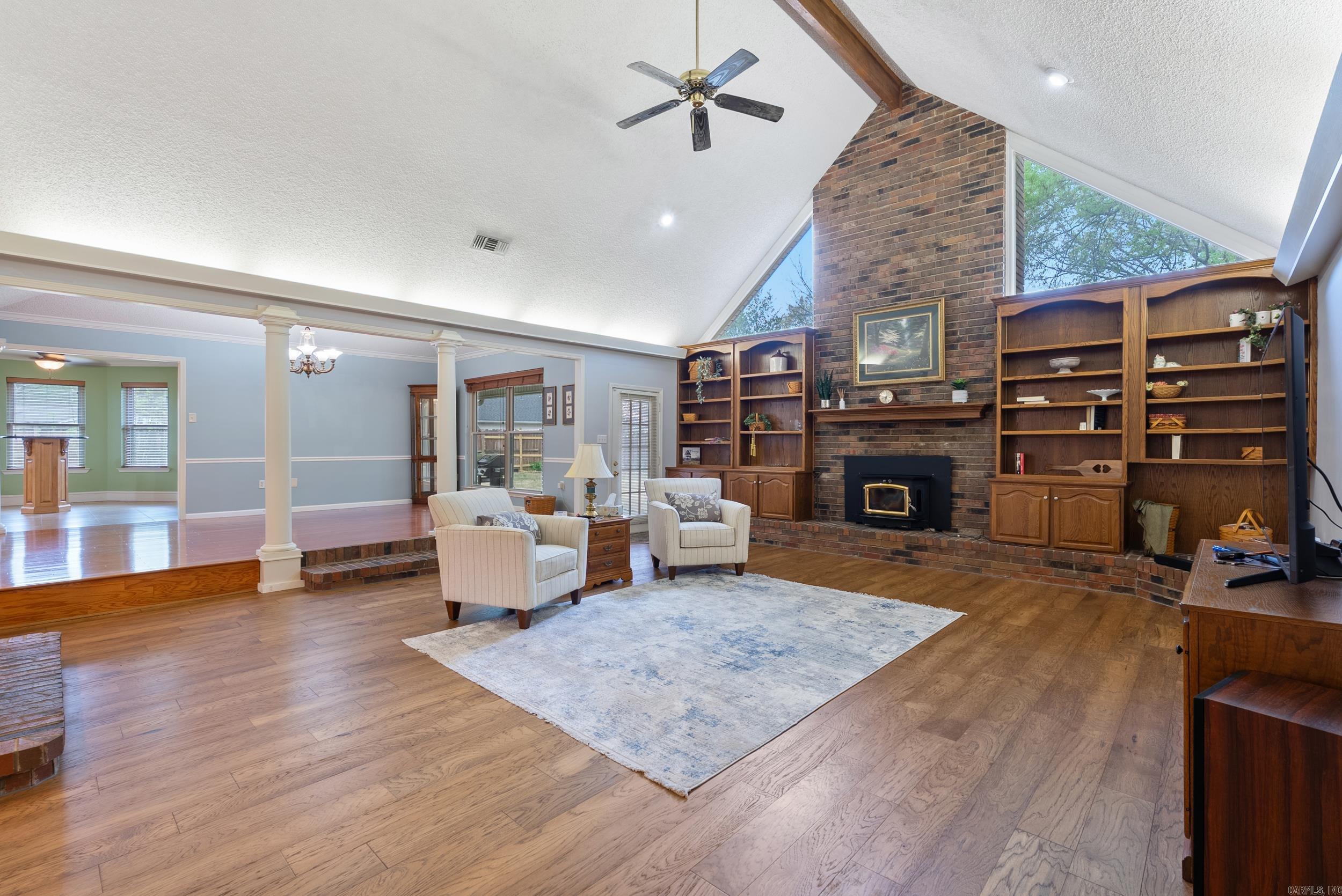 SHADY VALLEY - Residential