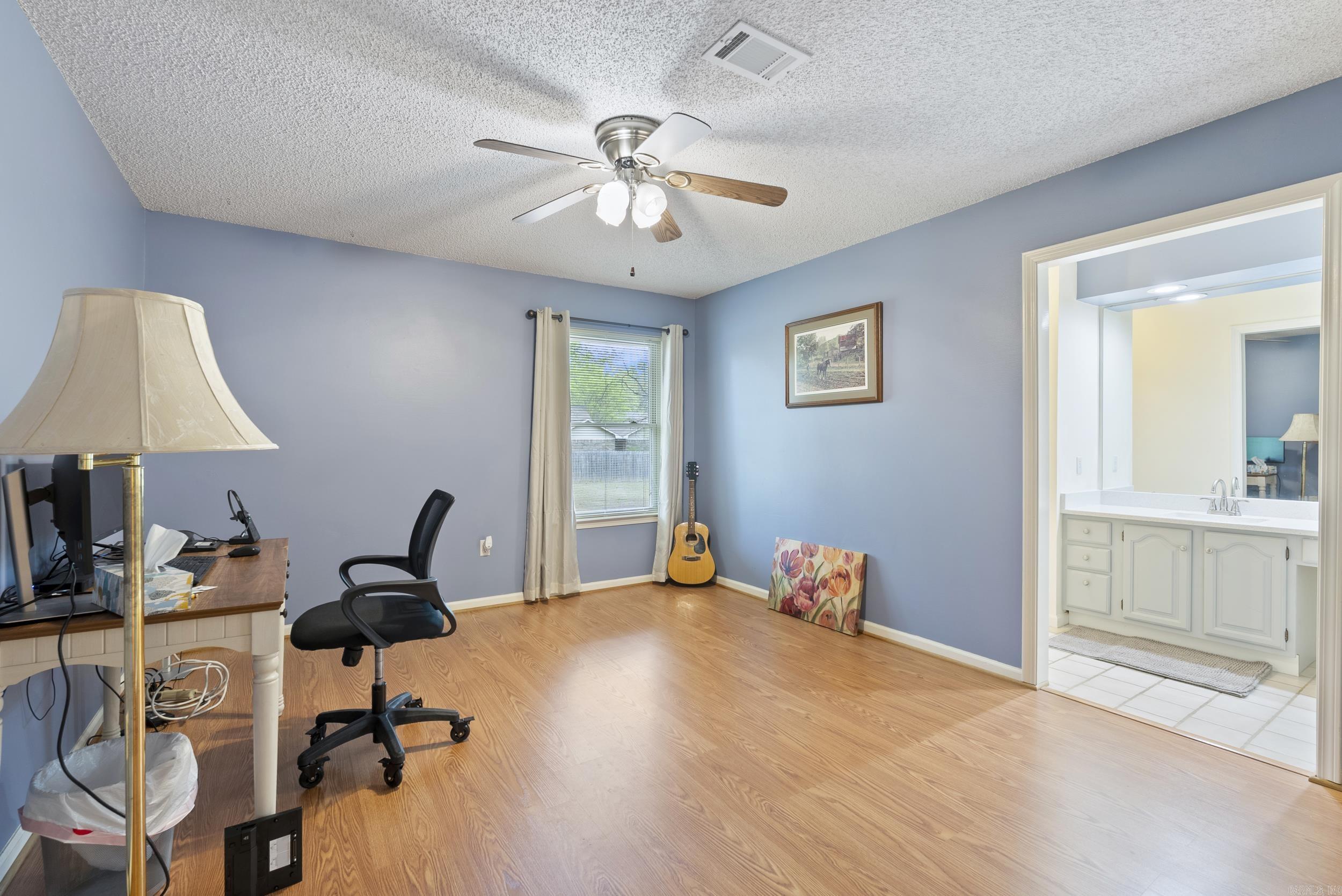 SHADY VALLEY - Residential