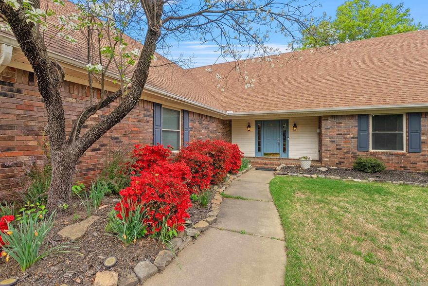 Welcome to your new beautiful home in desired picturesque neighborhood, Shady Valley. Mature trees, flowering trees, flowers, and blueberry bushes adorn this huge lot. Upon entering the home, the great room with its grand fireplace and built ins welcome you to stay! The fireplace inset can heat the whole house, saving on utilities. The great room is open to the large dining room, flowing into the kitchen, breakfast nook, and kitchen. The kitchen has been recently remodeled with granite counters, state of the art six burner gas stove with griddle, double oven with dual gas/electric options. The four bedrooms offer amazing closet space, and two have ensuite bathrooms. The 420 sq ft heated and cooled bonus room, not included in sq ft of house provides additional room for games, movie night or workout room. The back patio is perfect for relaxing, or grilling. With this amazing space inside and out, there is great family space and extra for entertaining friends and family! And for your peace of mind, the sellers are offering a credit up to $750 for a one year home warranty!