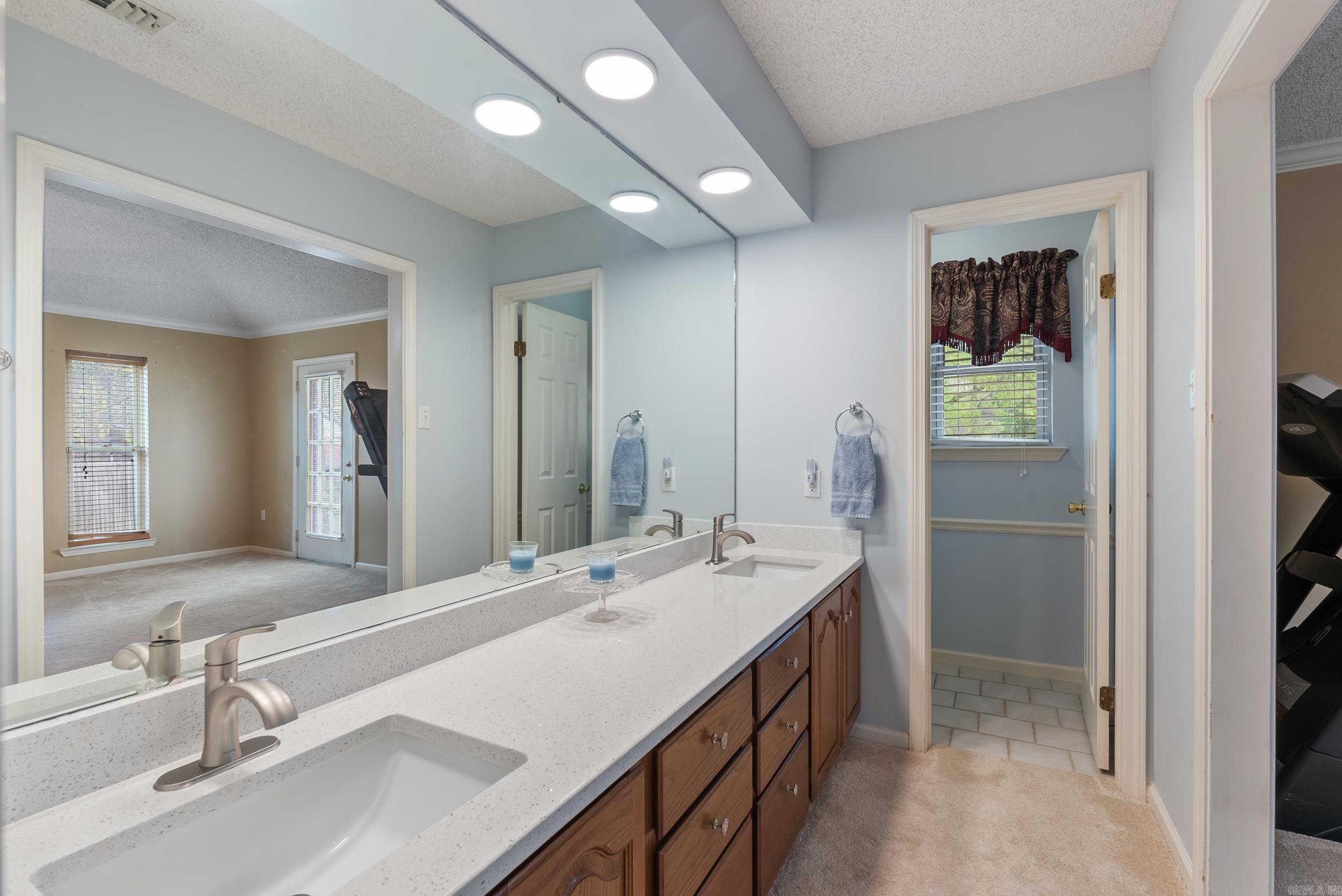 SHADY VALLEY - Residential