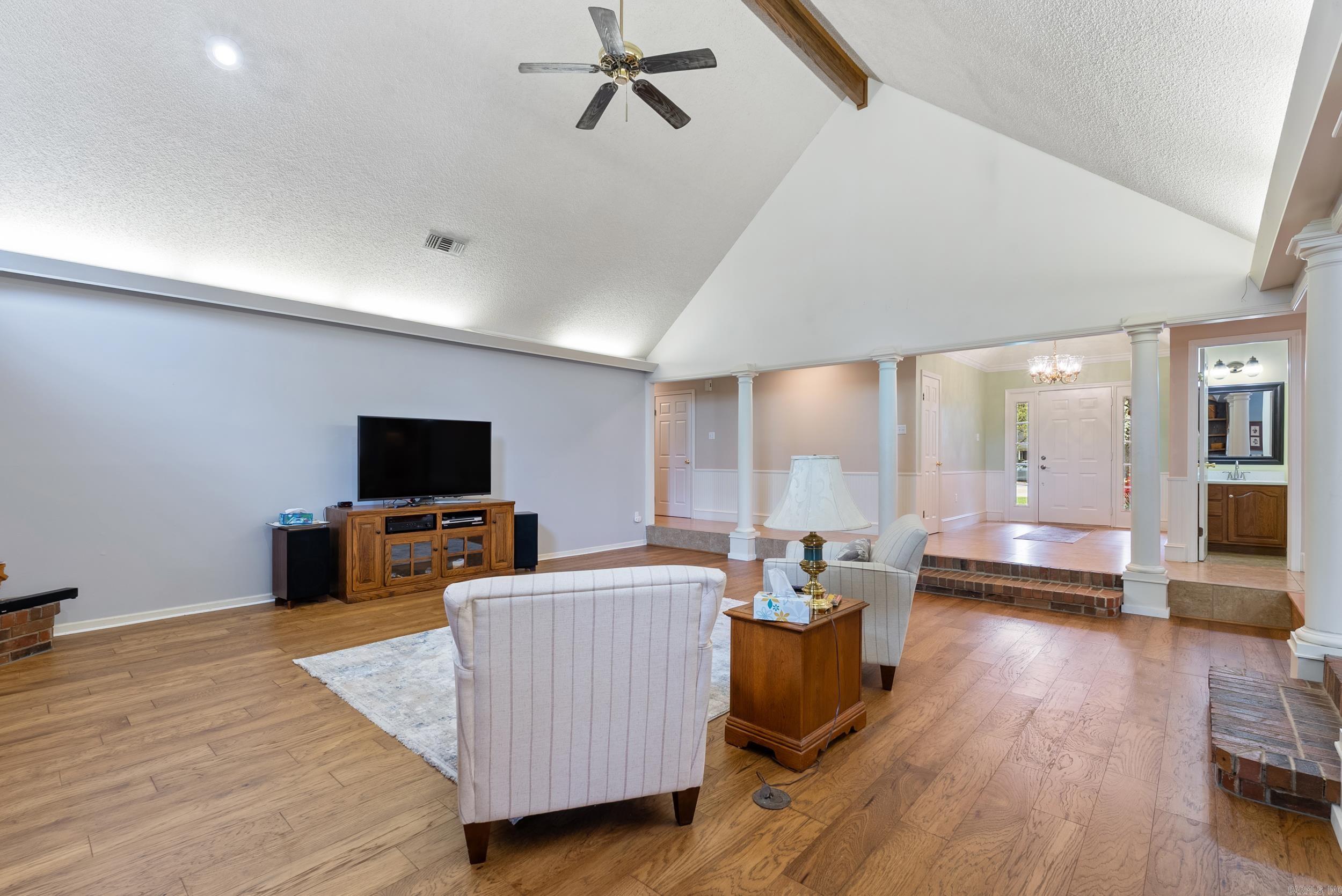 SHADY VALLEY - Residential