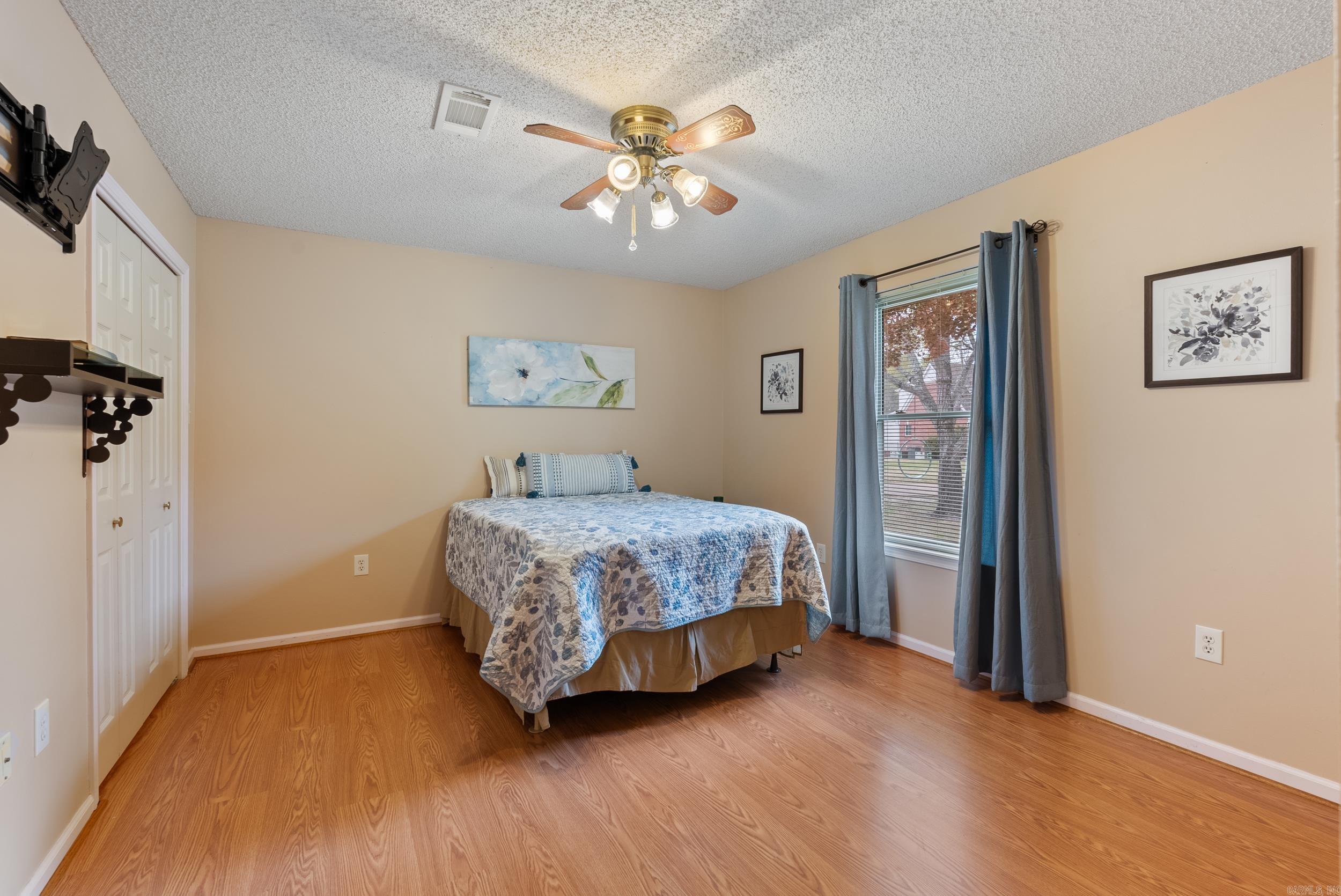 SHADY VALLEY - Residential