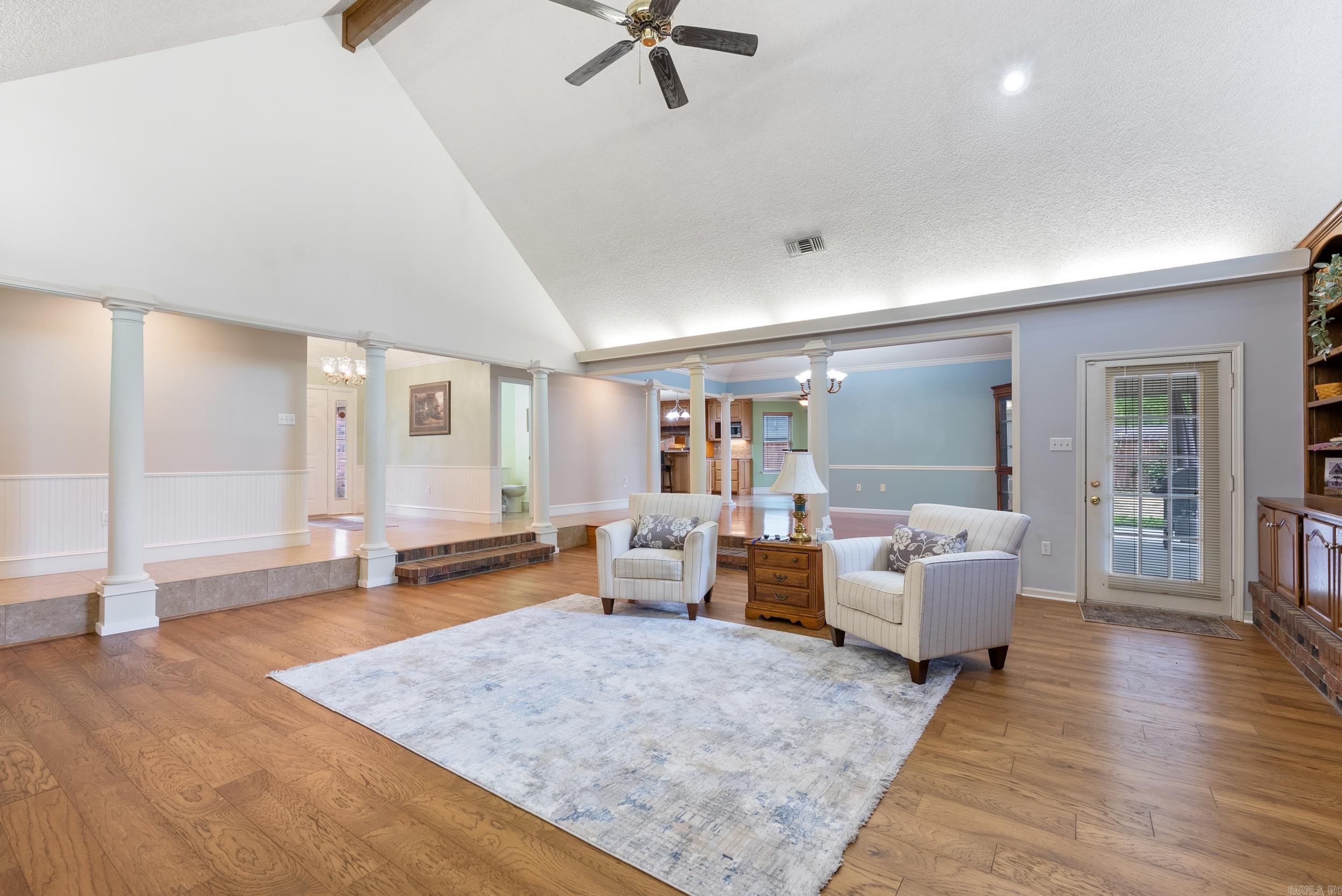 SHADY VALLEY - Residential