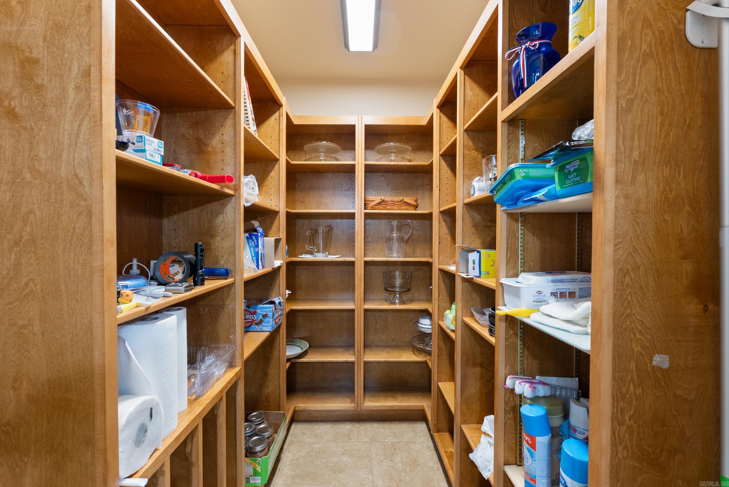 SHADY VALLEY - Residential