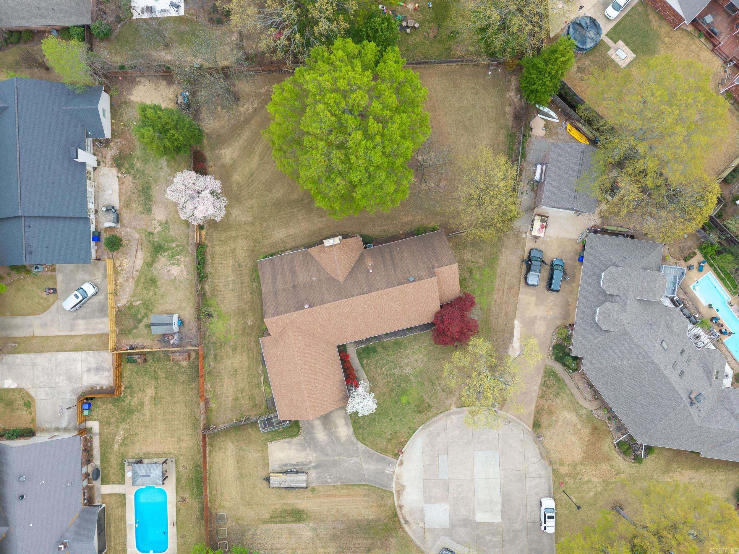 SHADY VALLEY - Residential