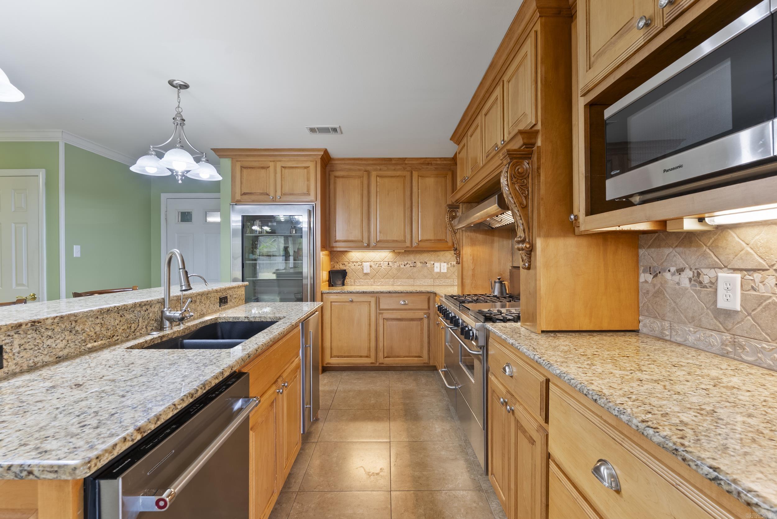 SHADY VALLEY - Residential