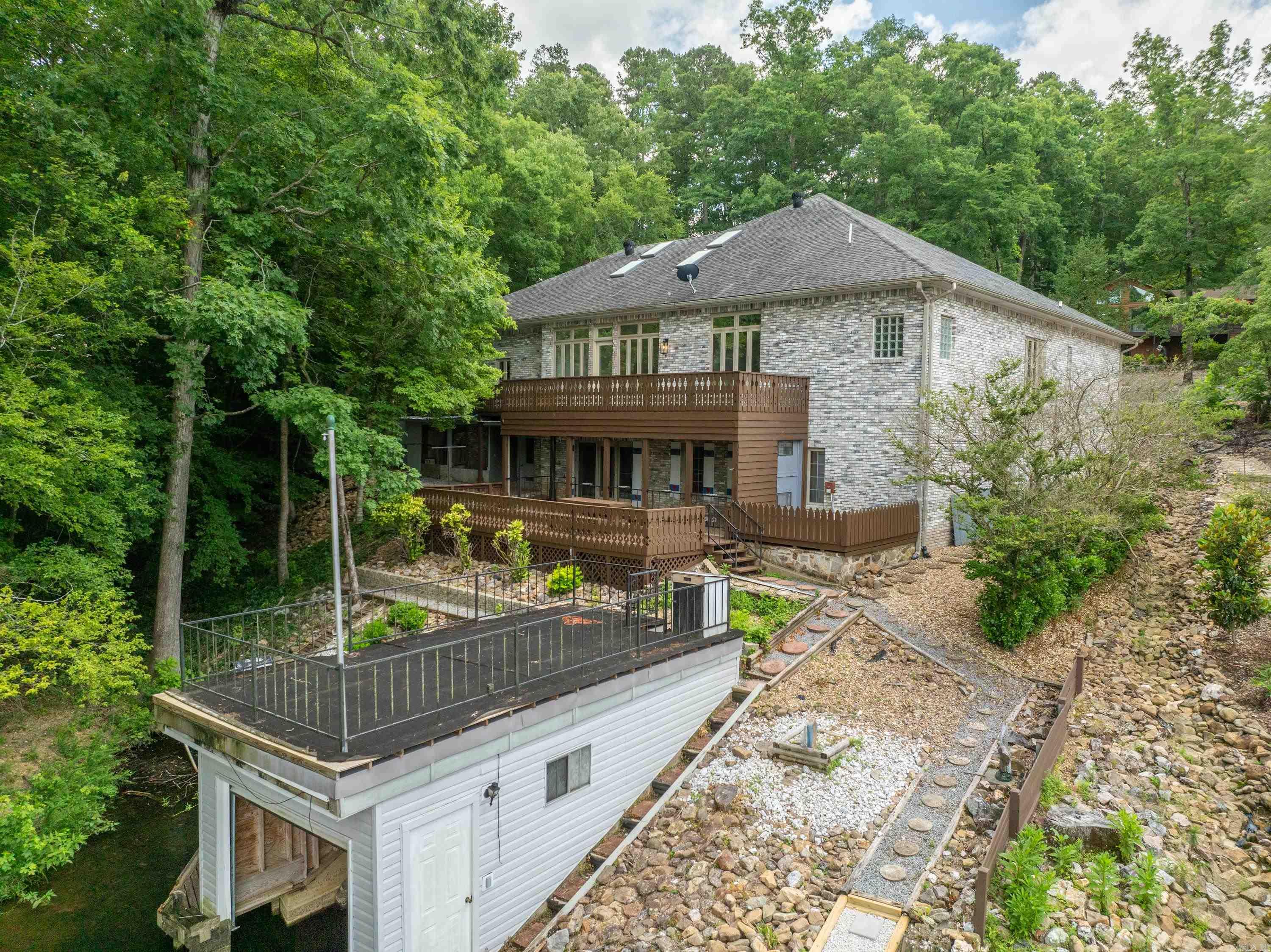 ZAFIRO - Residential