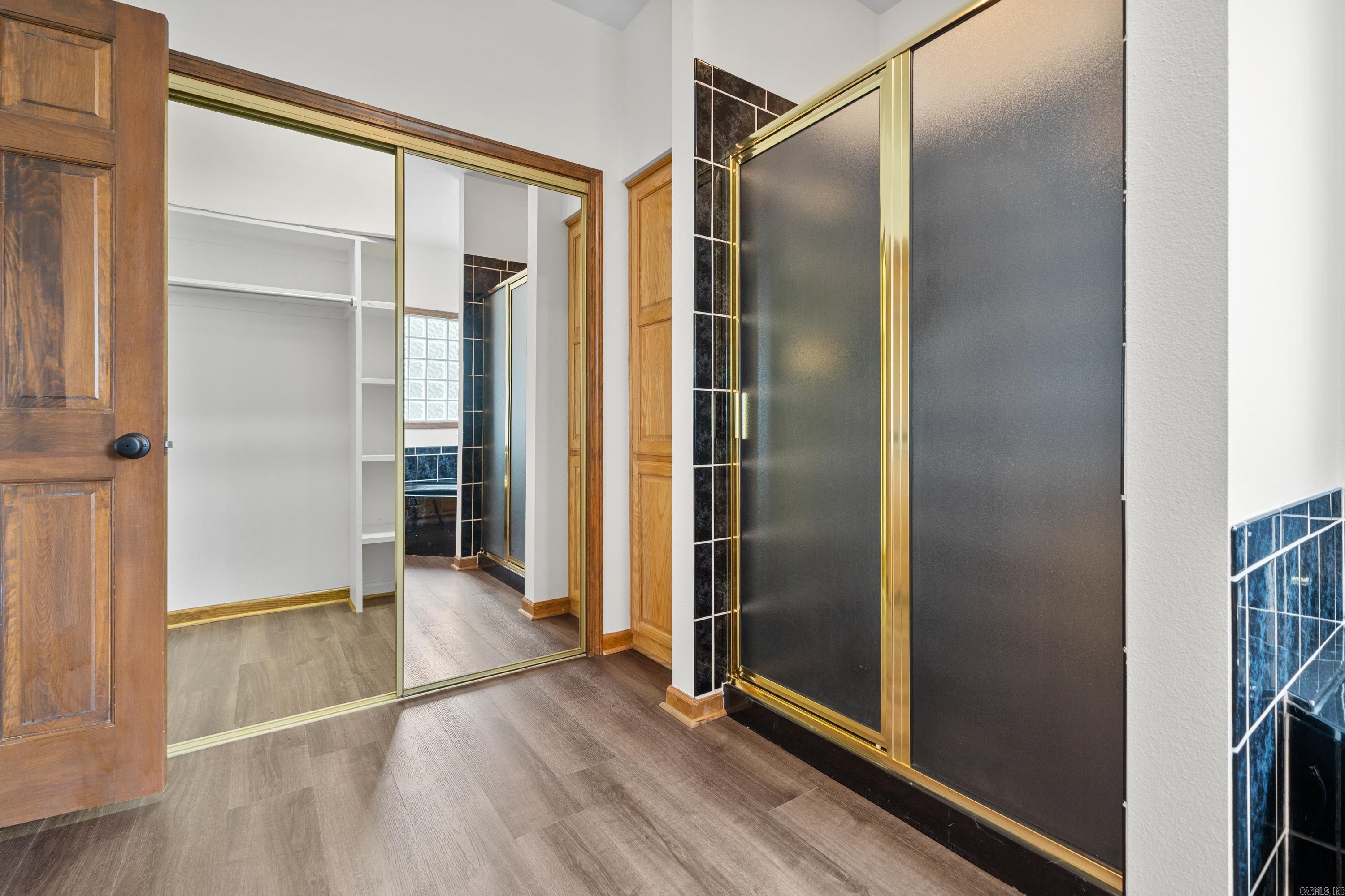 ZAFIRO - Residential