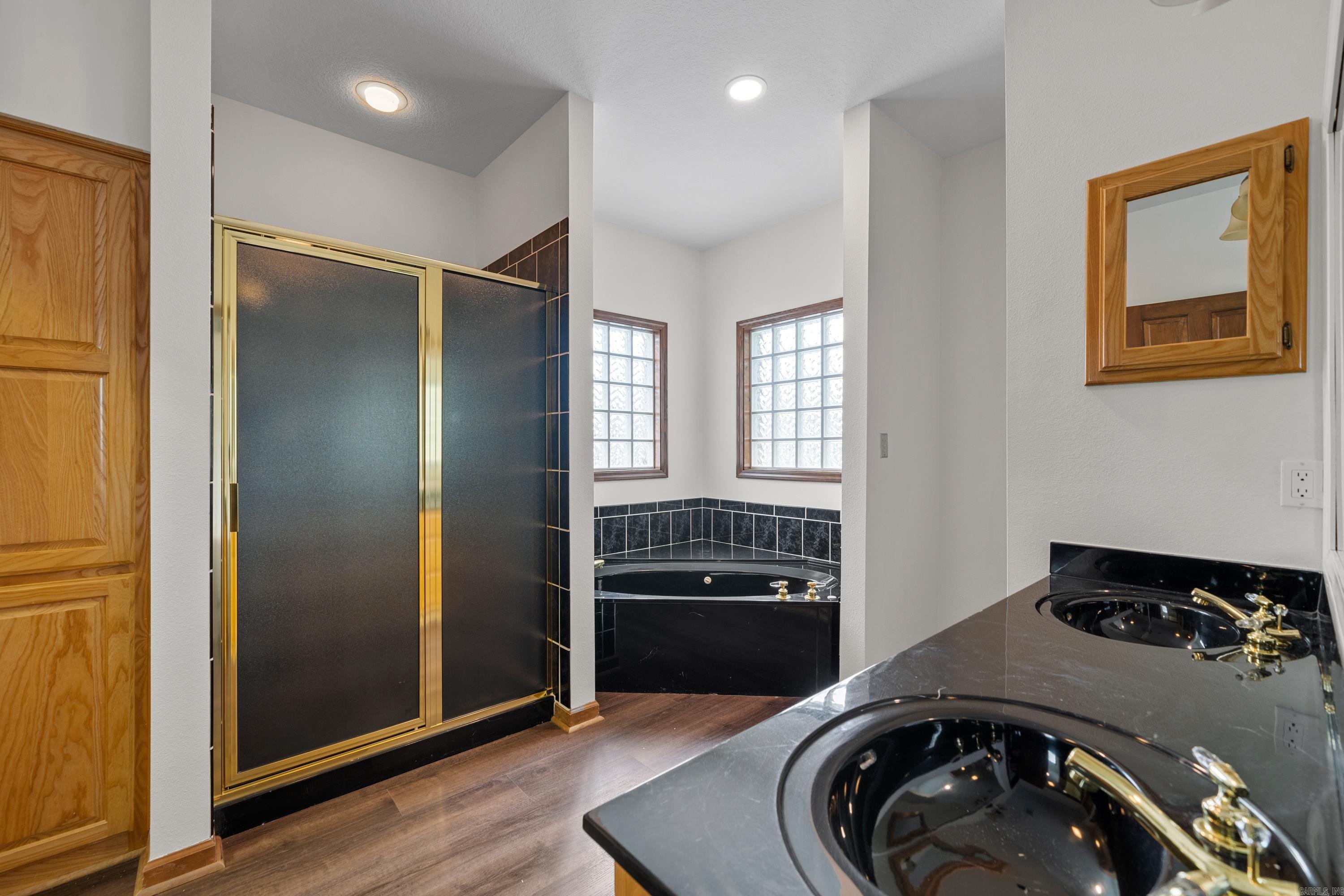 ZAFIRO - Residential