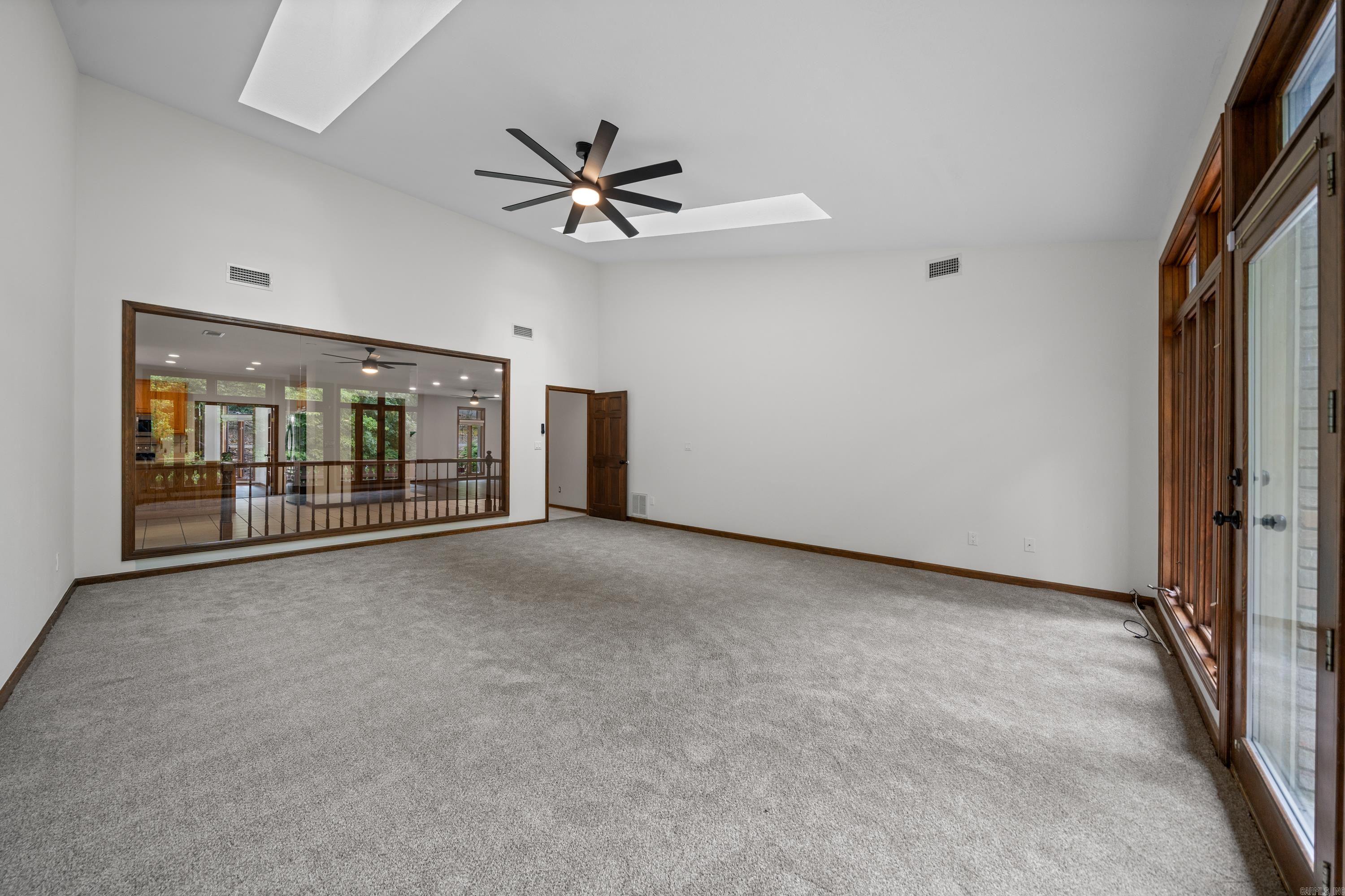 ZAFIRO - Residential