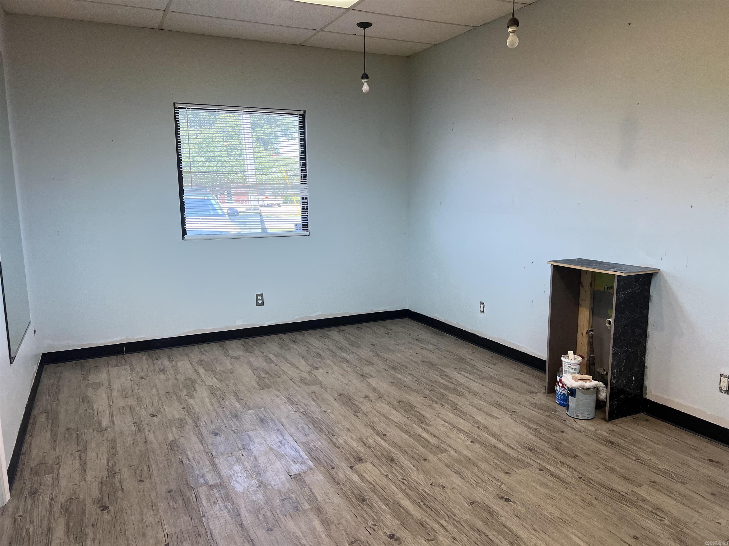 Plaza Commercial - Residential Lease