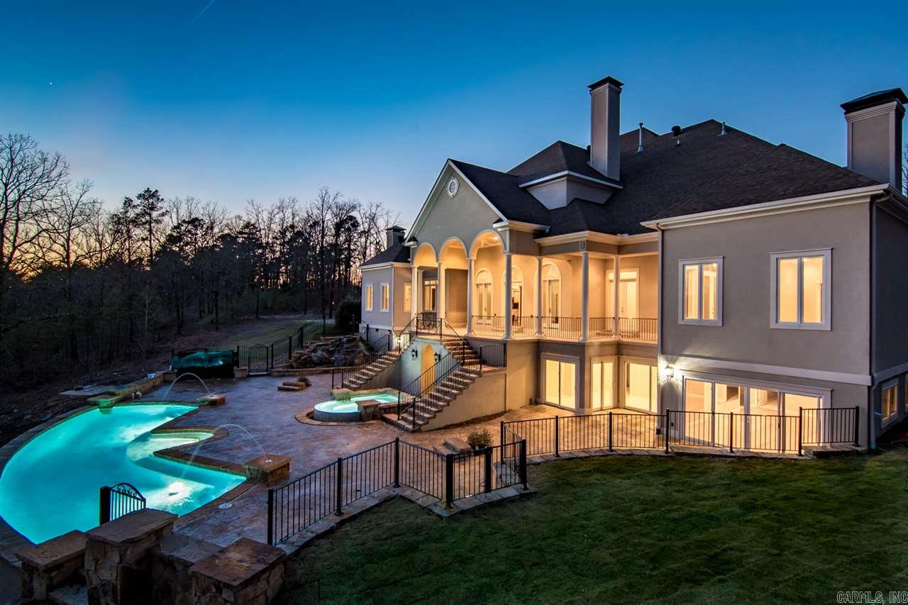 CHENAL DOWNS - Residential