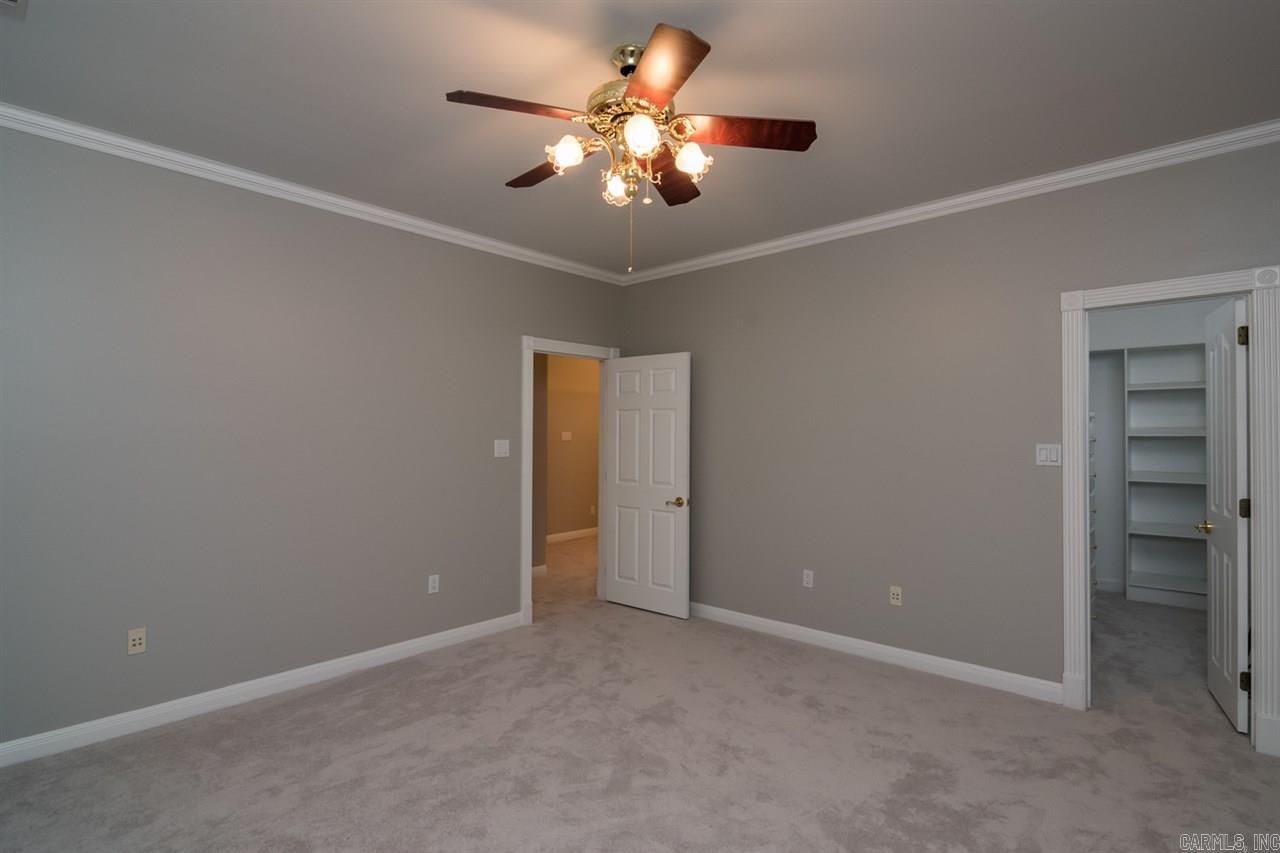 CHENAL DOWNS - Residential