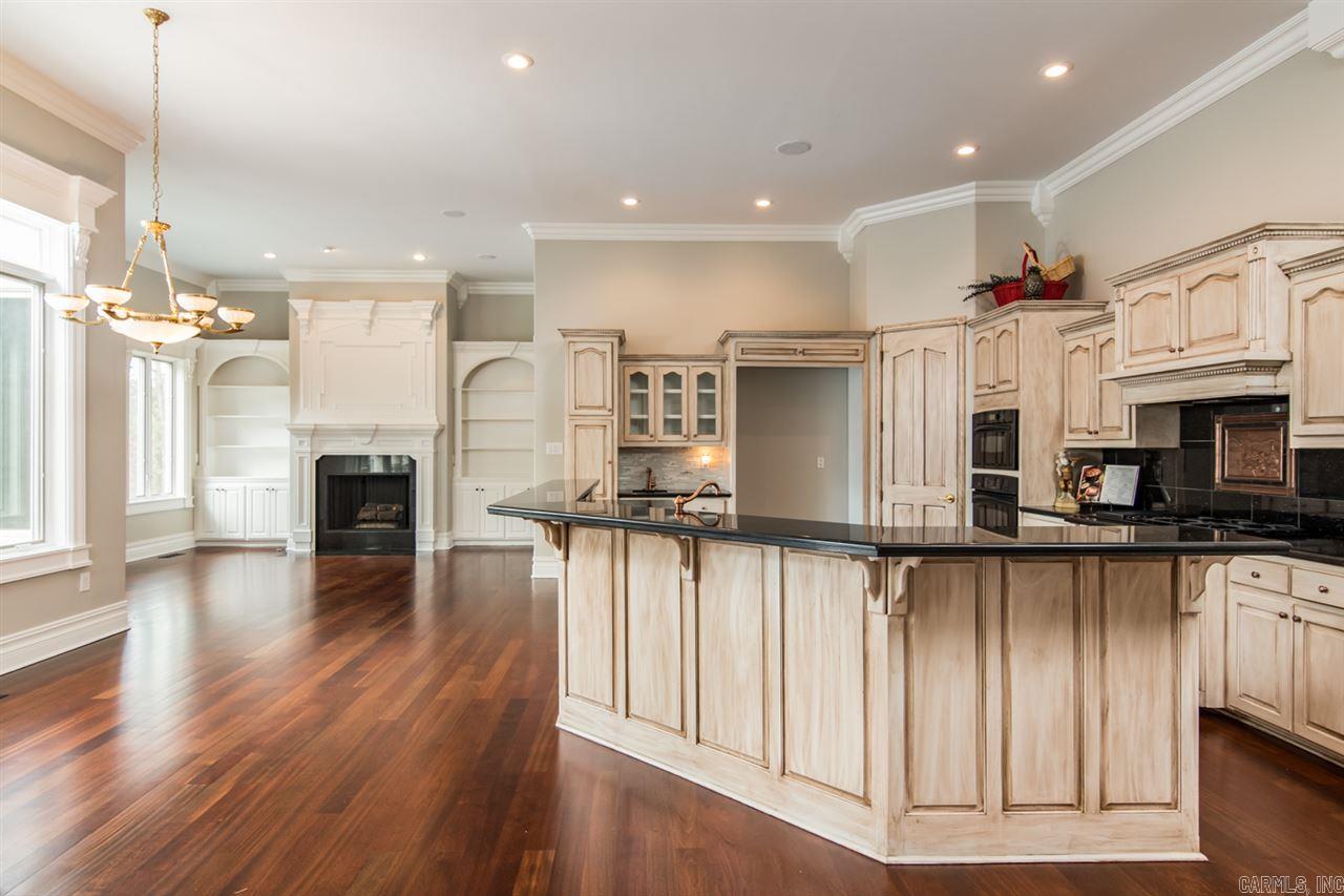 CHENAL DOWNS - Residential