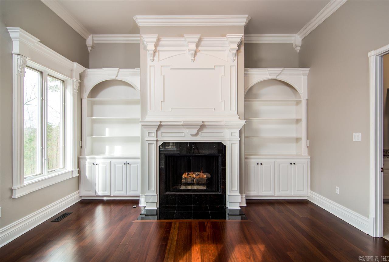 CHENAL DOWNS - Residential