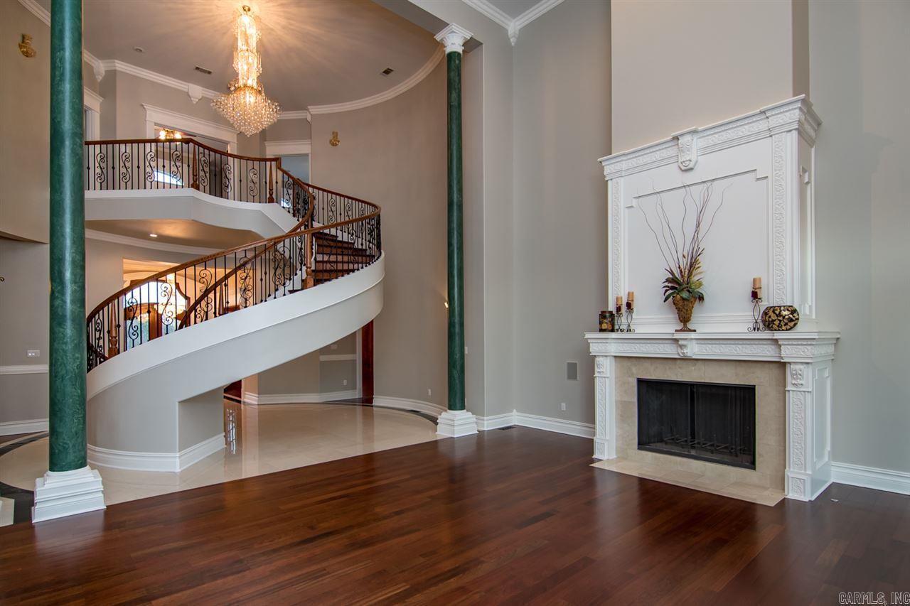 CHENAL DOWNS - Residential