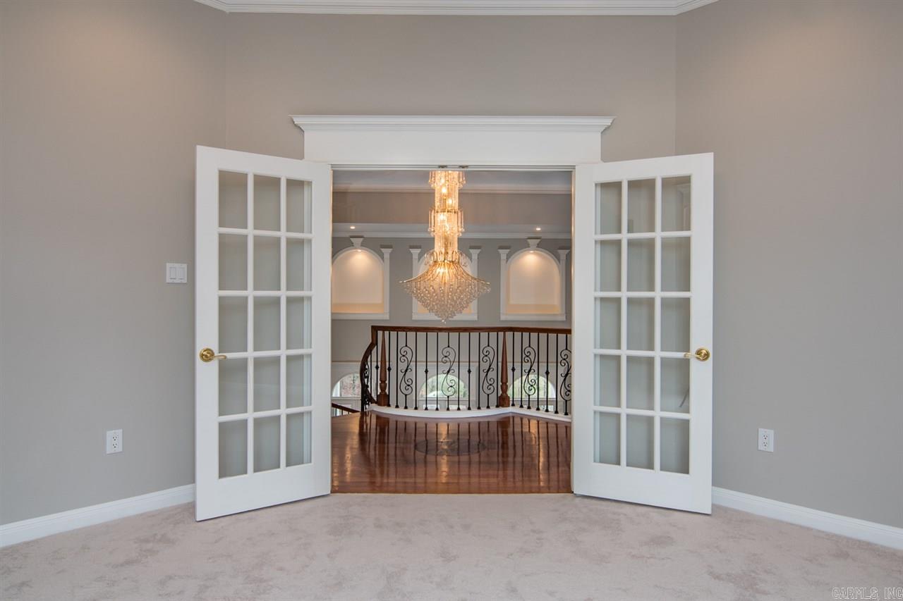 CHENAL DOWNS - Residential