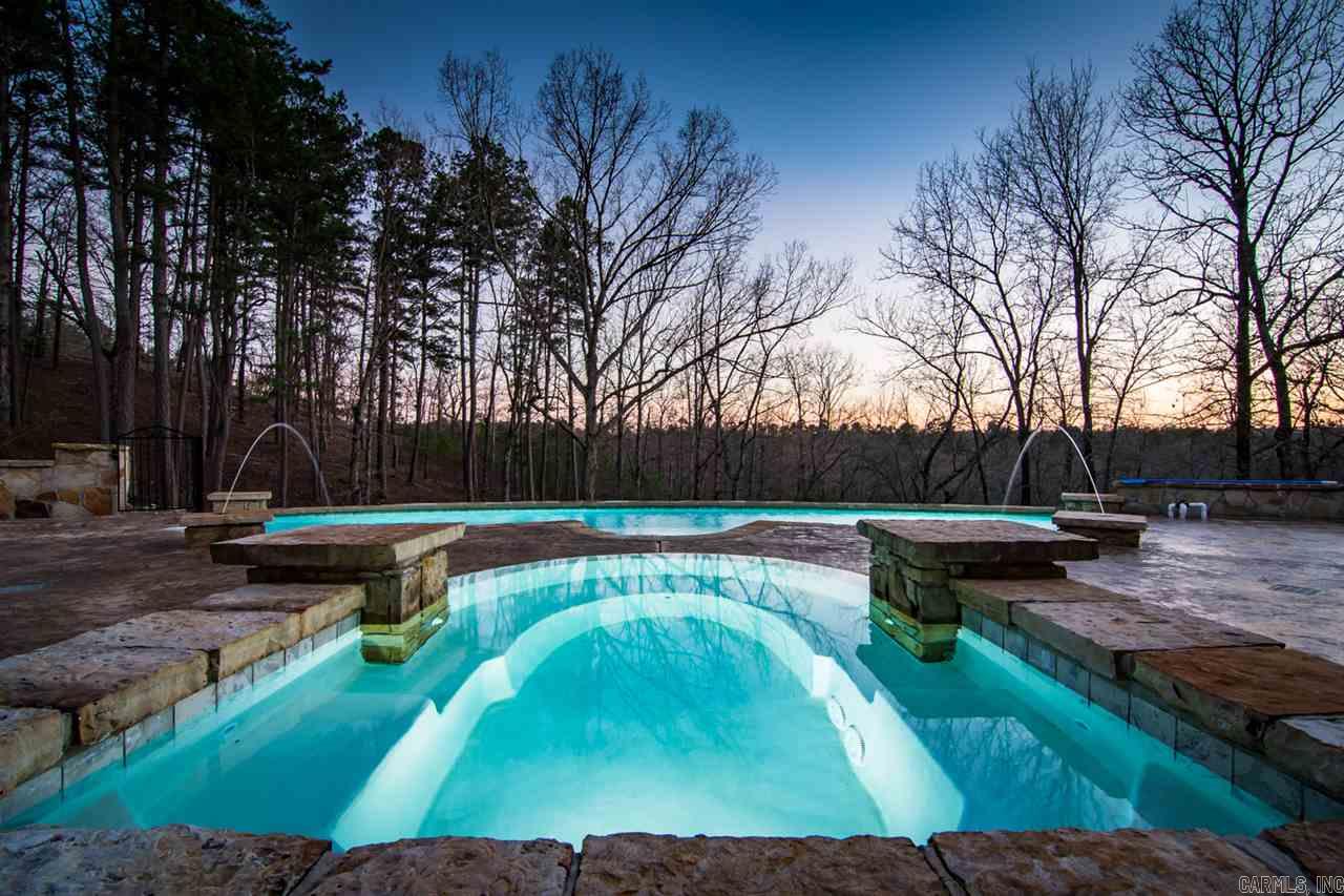 CHENAL DOWNS - Residential