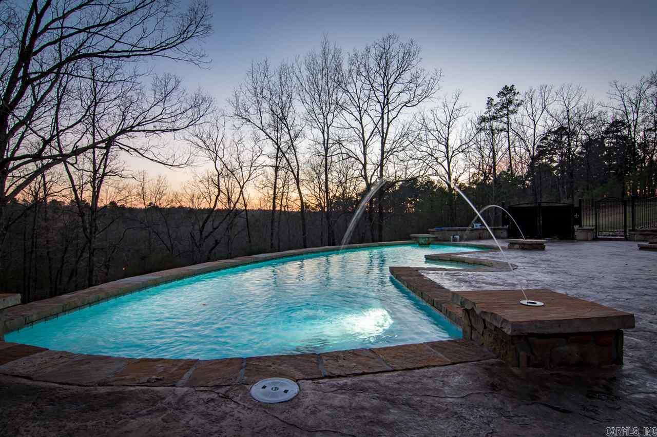 CHENAL DOWNS - Residential