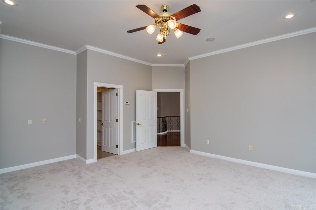 CHENAL DOWNS - Residential