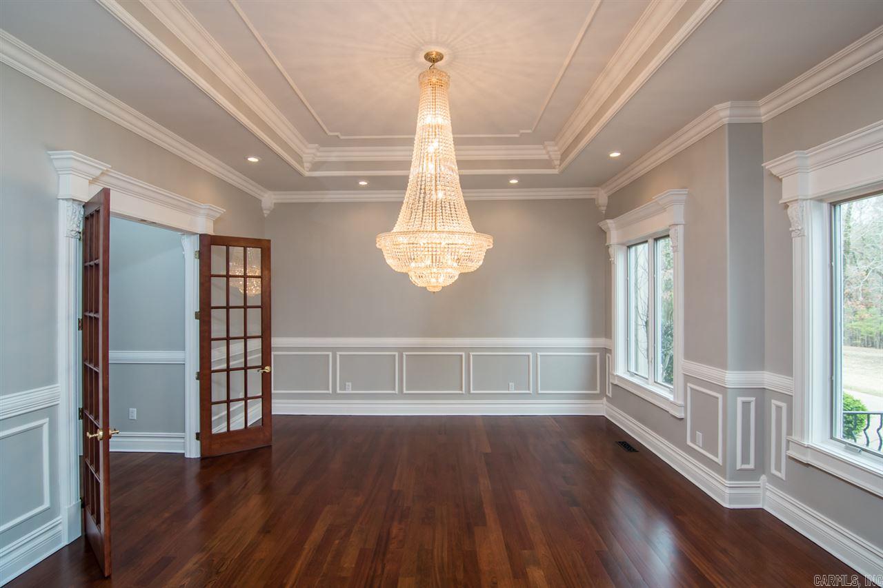 CHENAL DOWNS - Residential