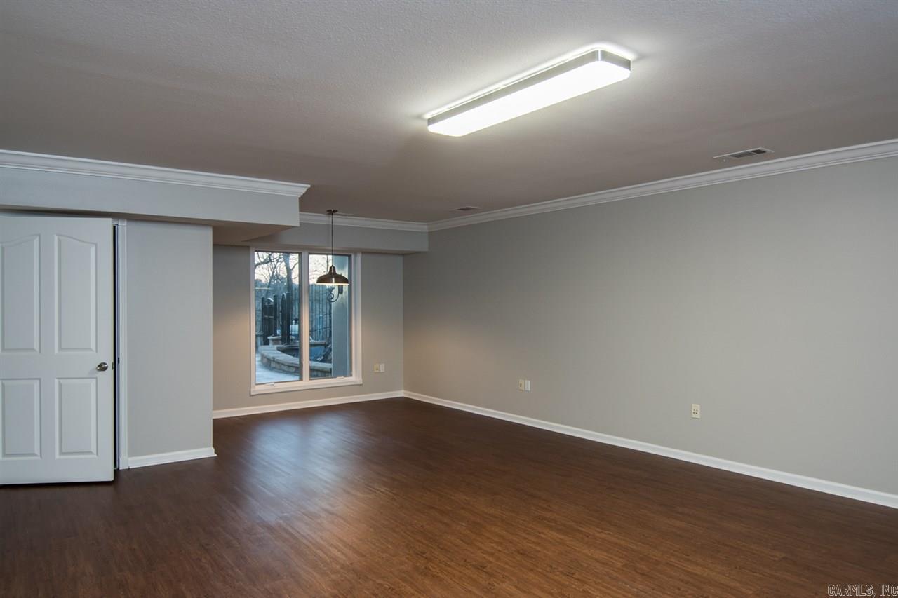 CHENAL DOWNS - Residential