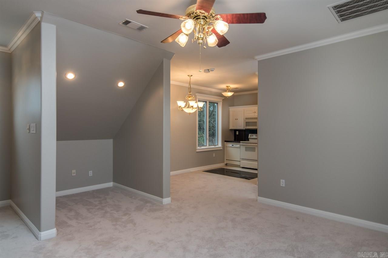 CHENAL DOWNS - Residential