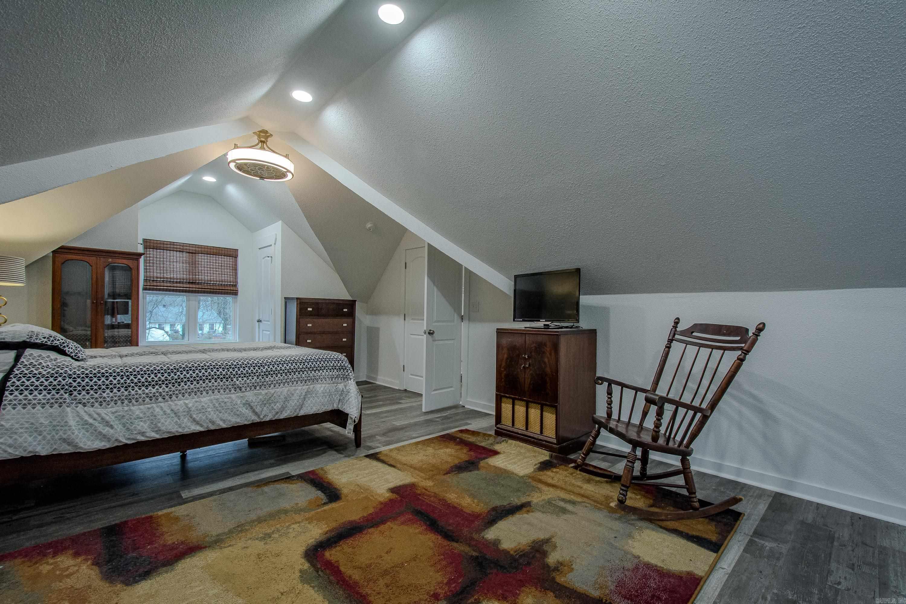 BROOKWOOD - Residential