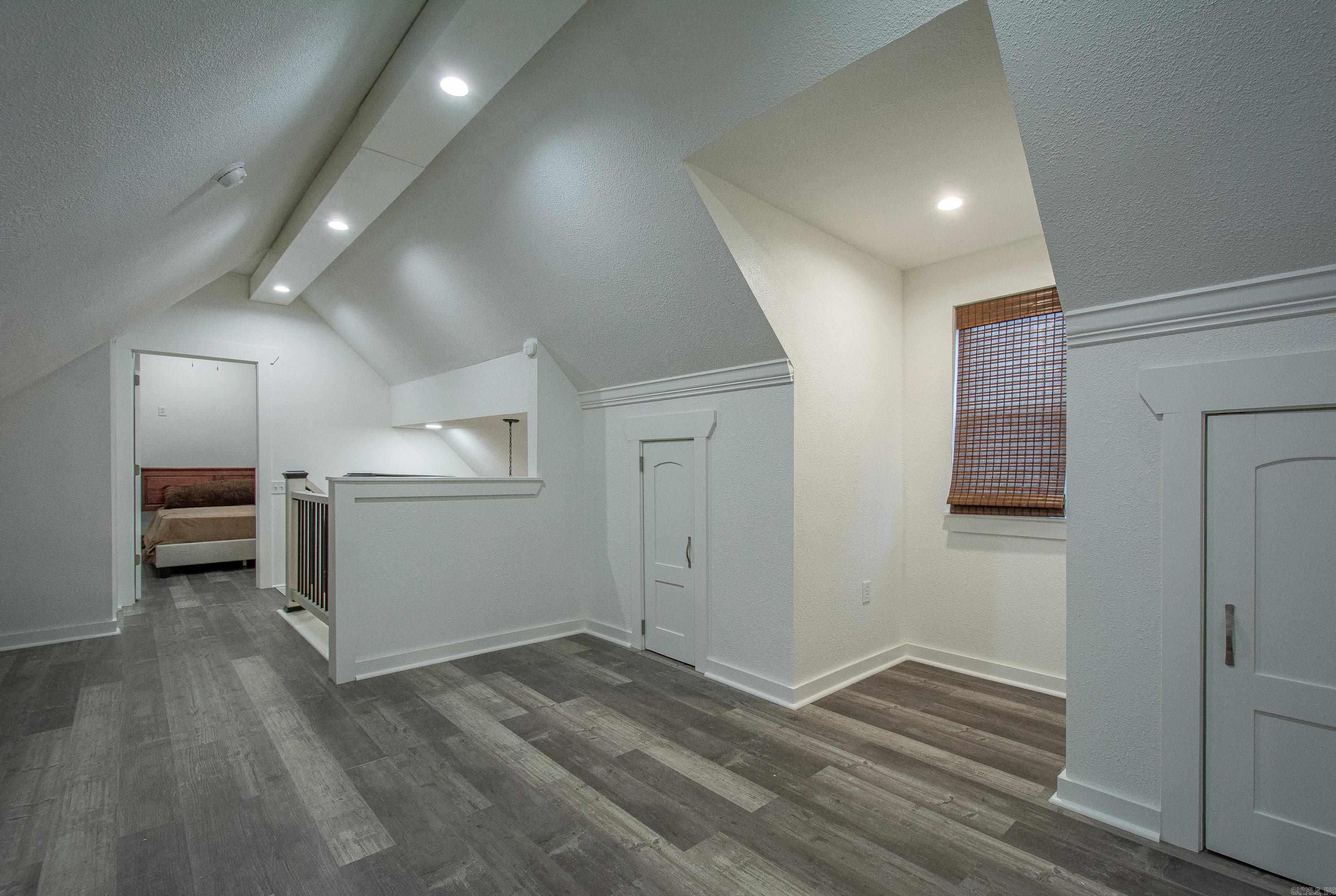 BROOKWOOD - Residential