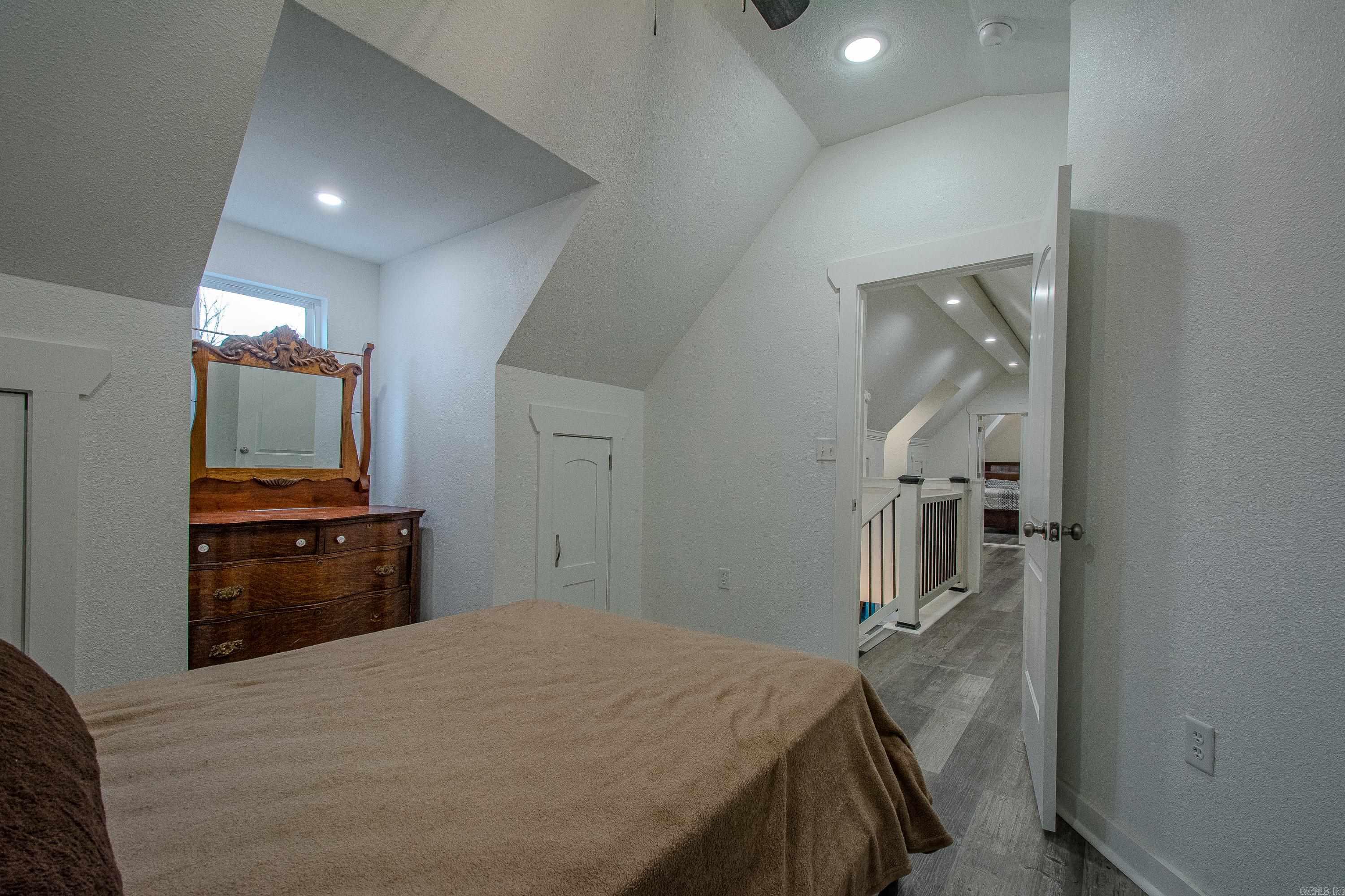 BROOKWOOD - Residential