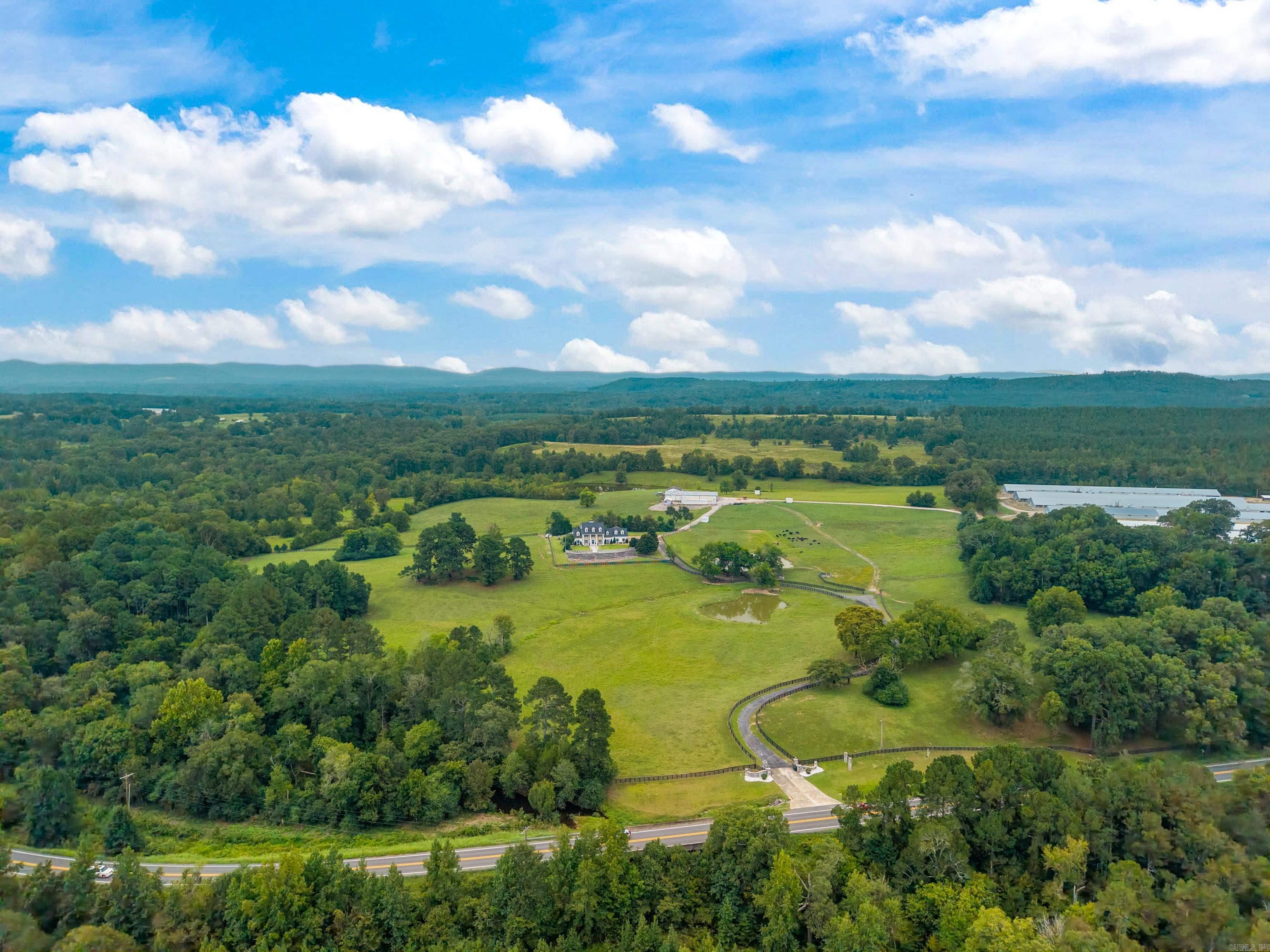 PEARCY, TOWN OF - Residential