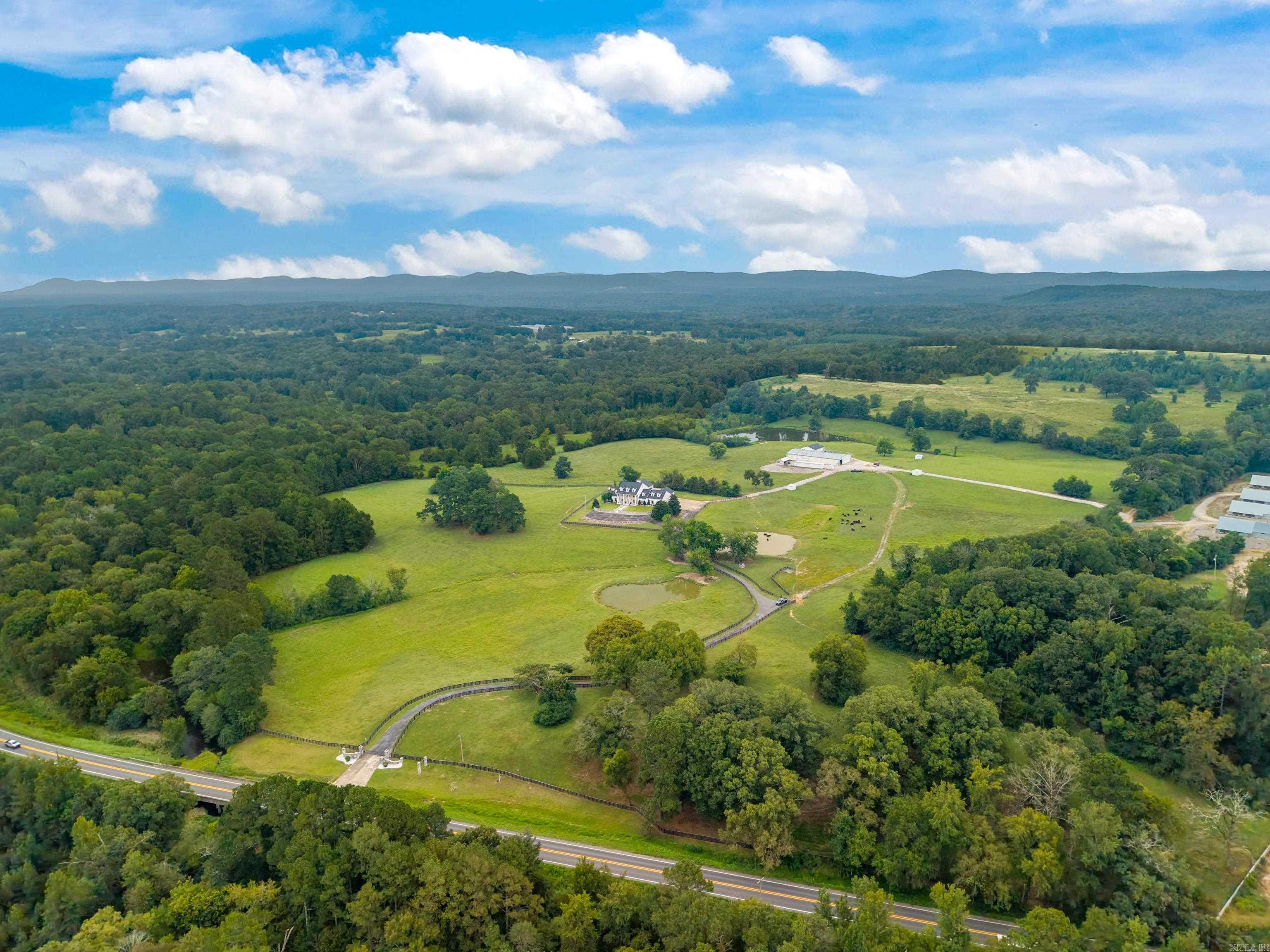 PEARCY, TOWN OF - Residential