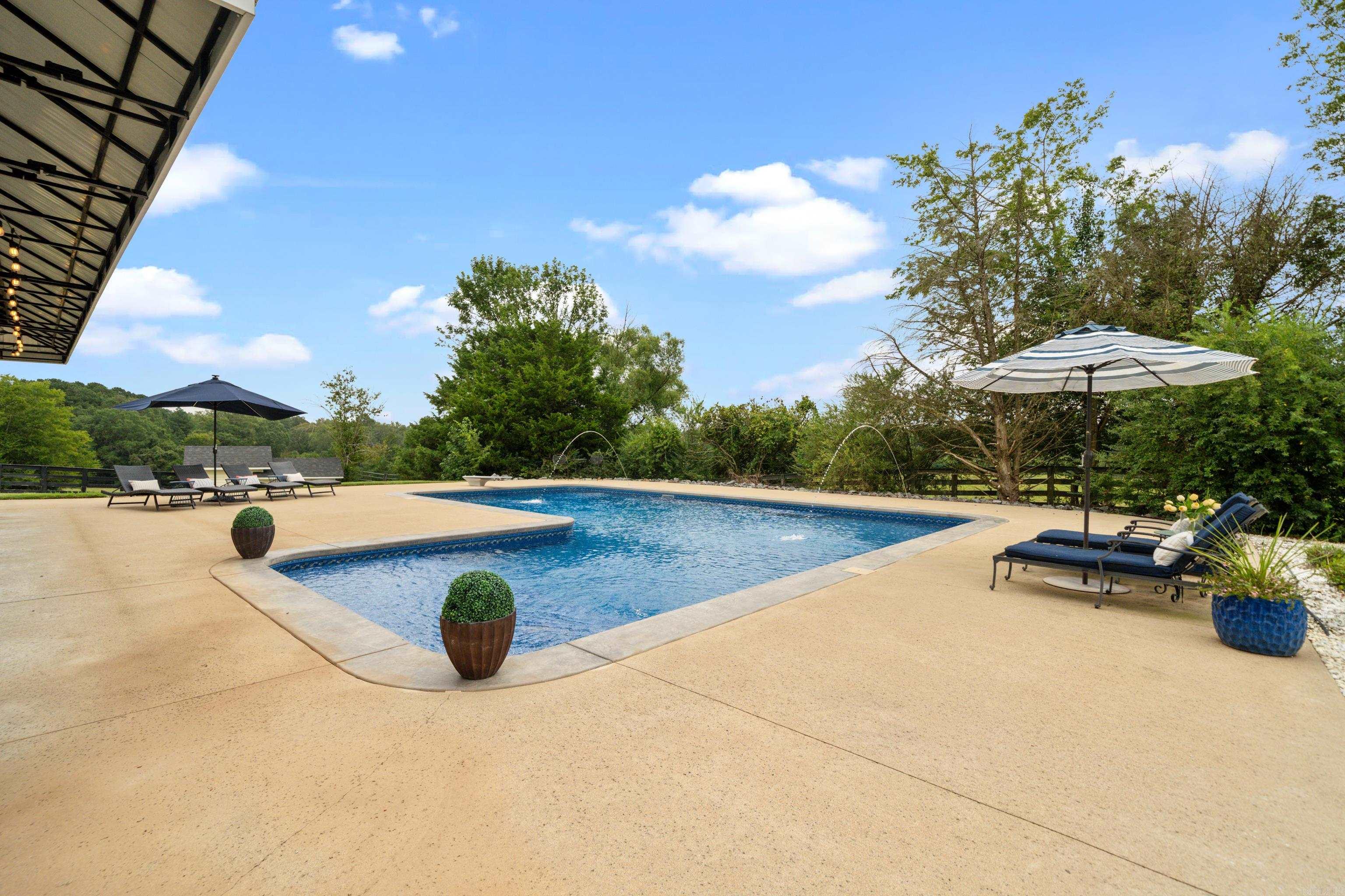 PEARCY, TOWN OF - Residential