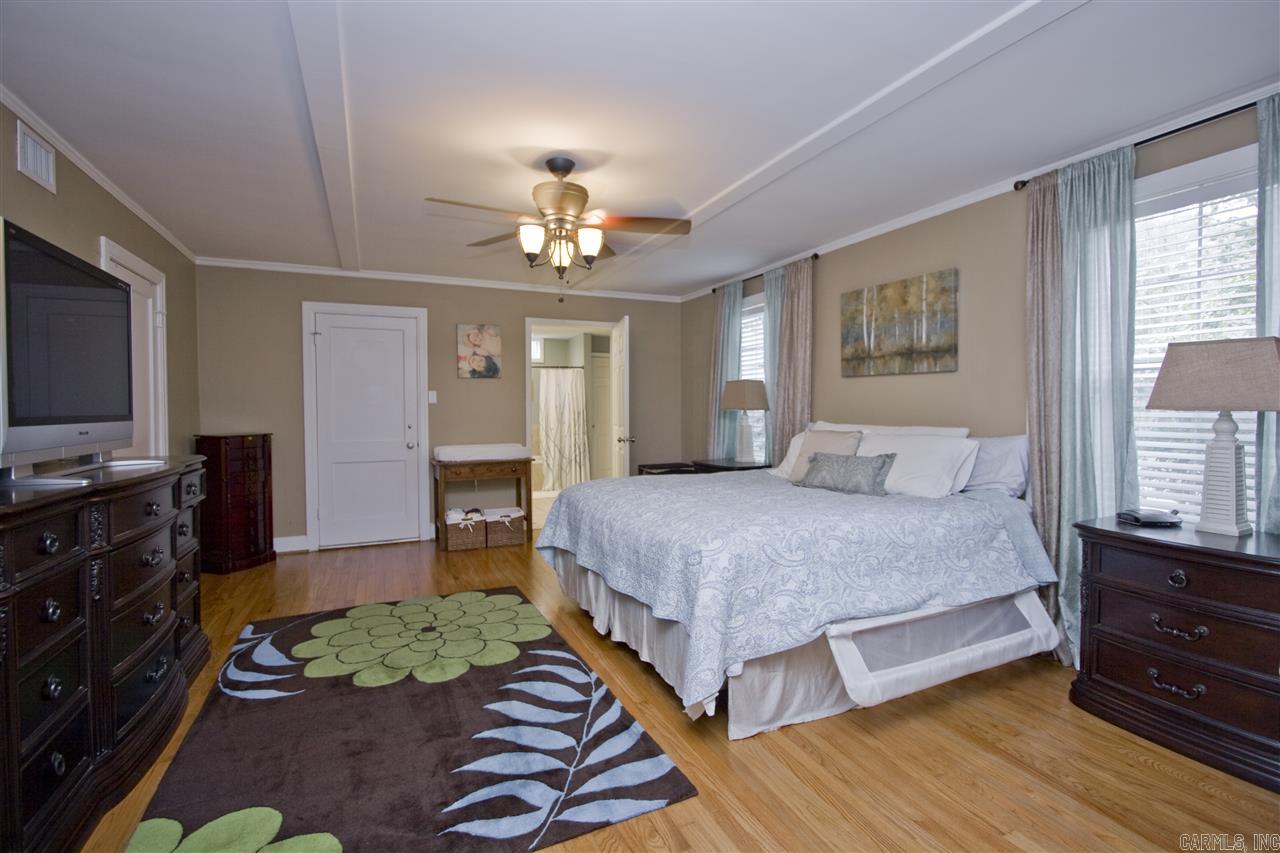 Paschal Heights - Residential