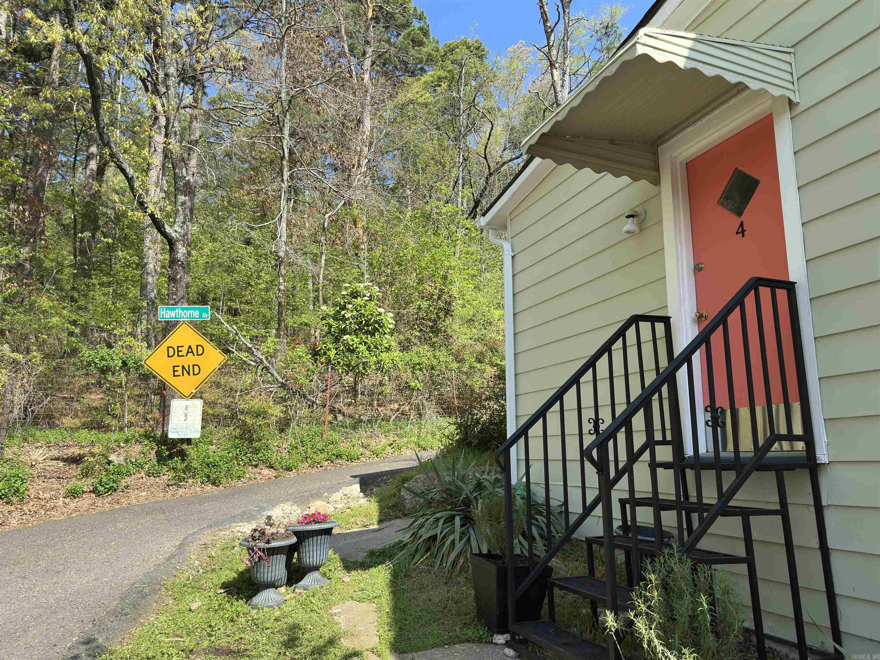 HSR BLK - Residential Income
