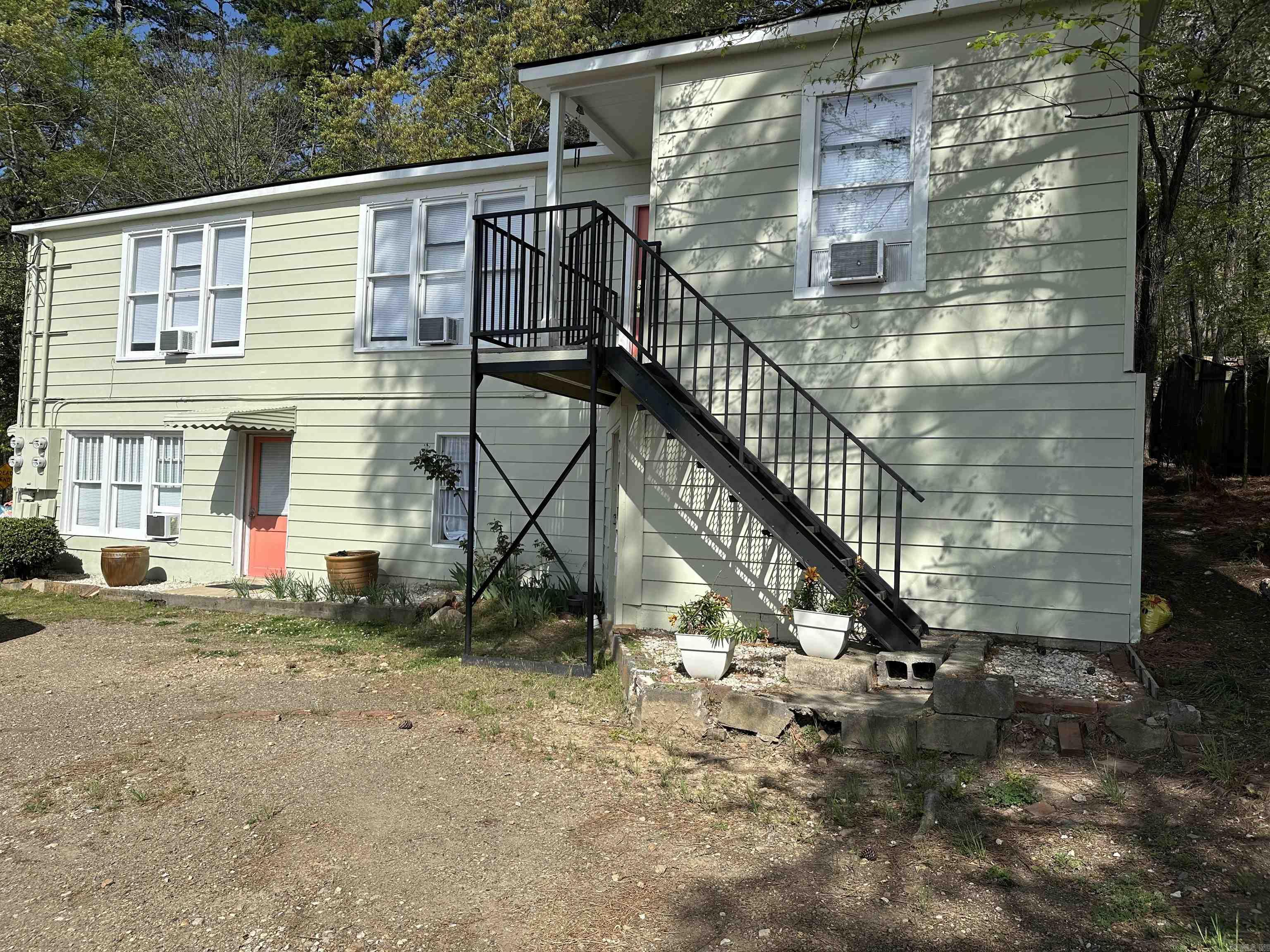 HSR BLK - Residential Income