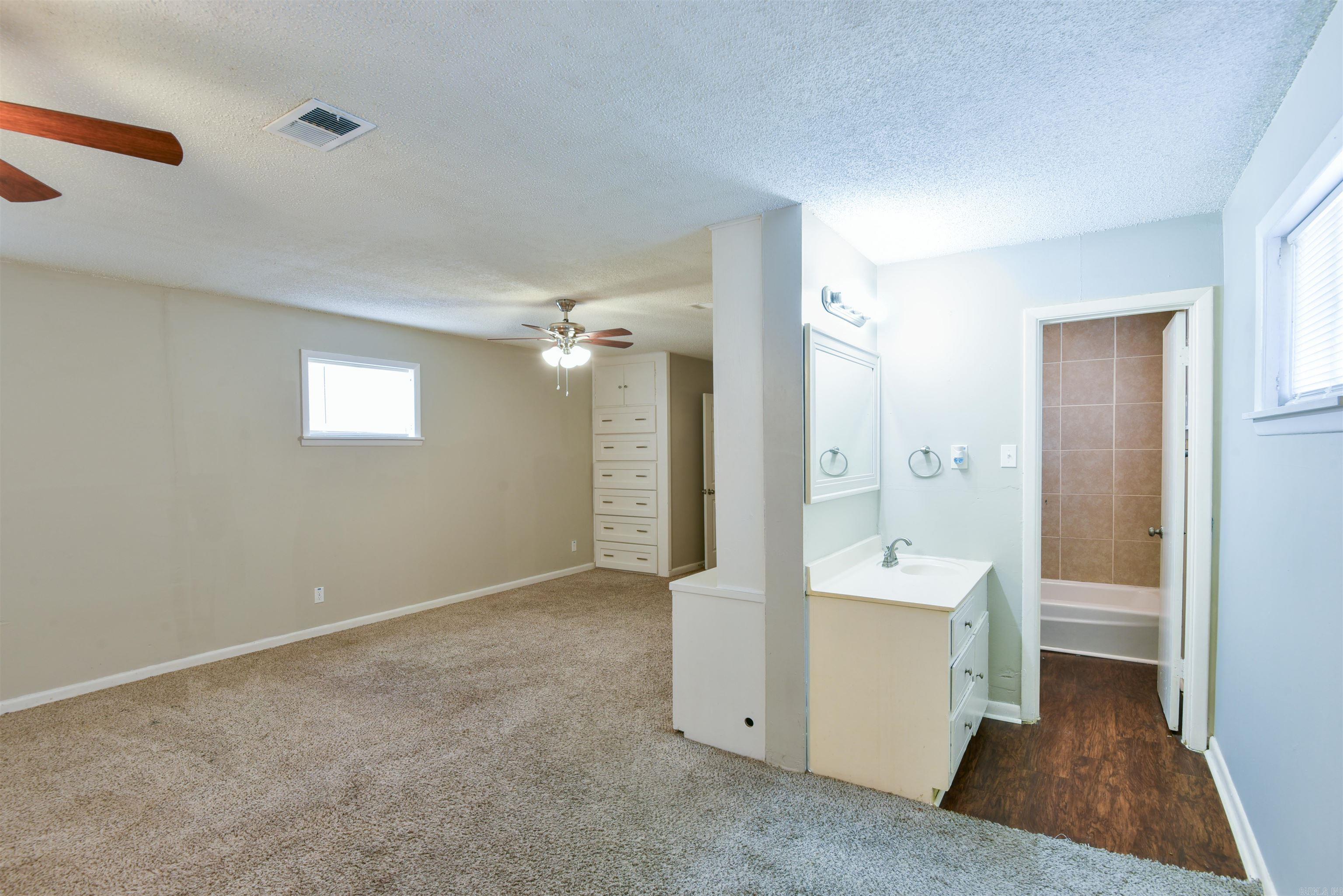 EASTVIEW PH I TO JACK - Residential