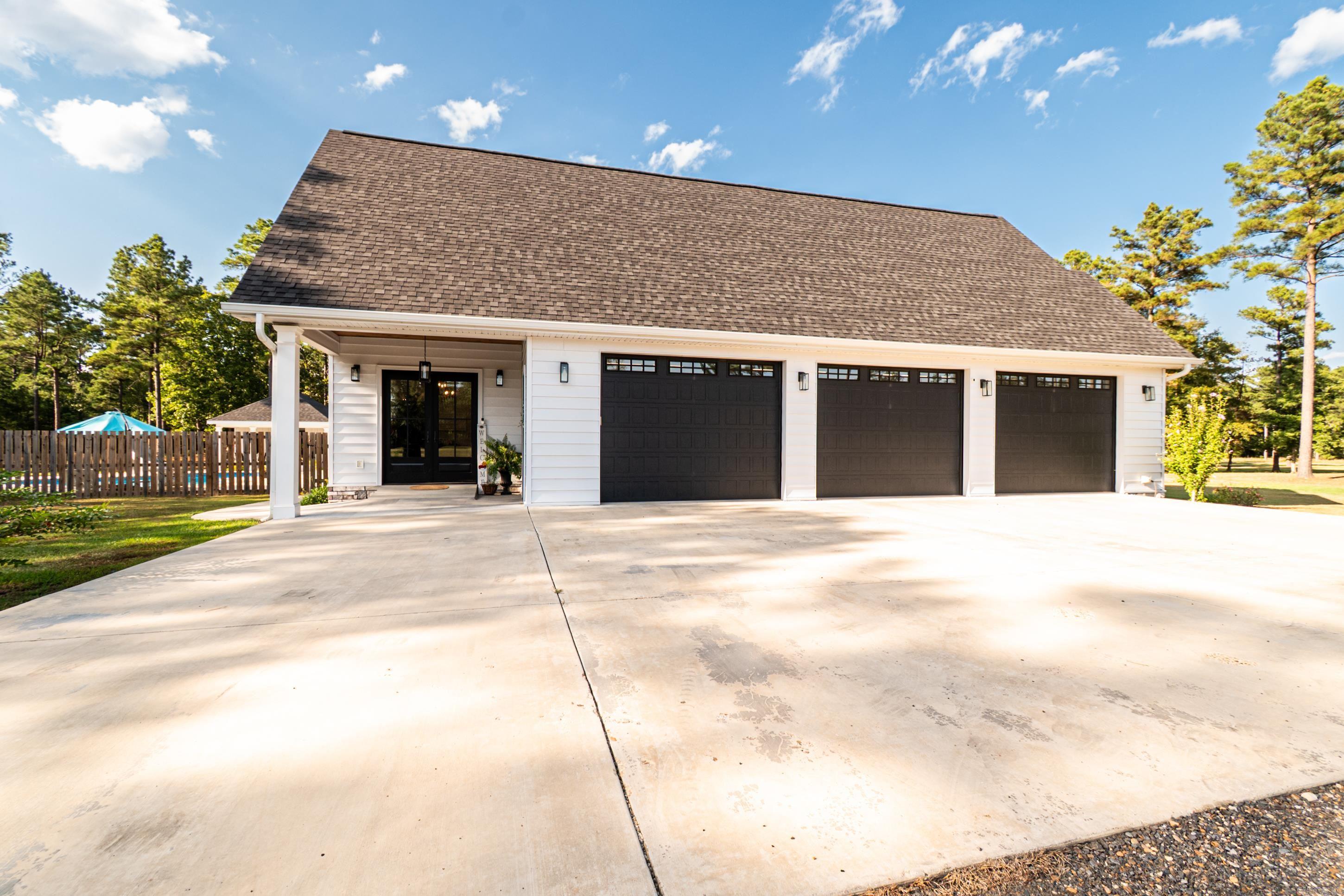 Metes & Bounds - Residential